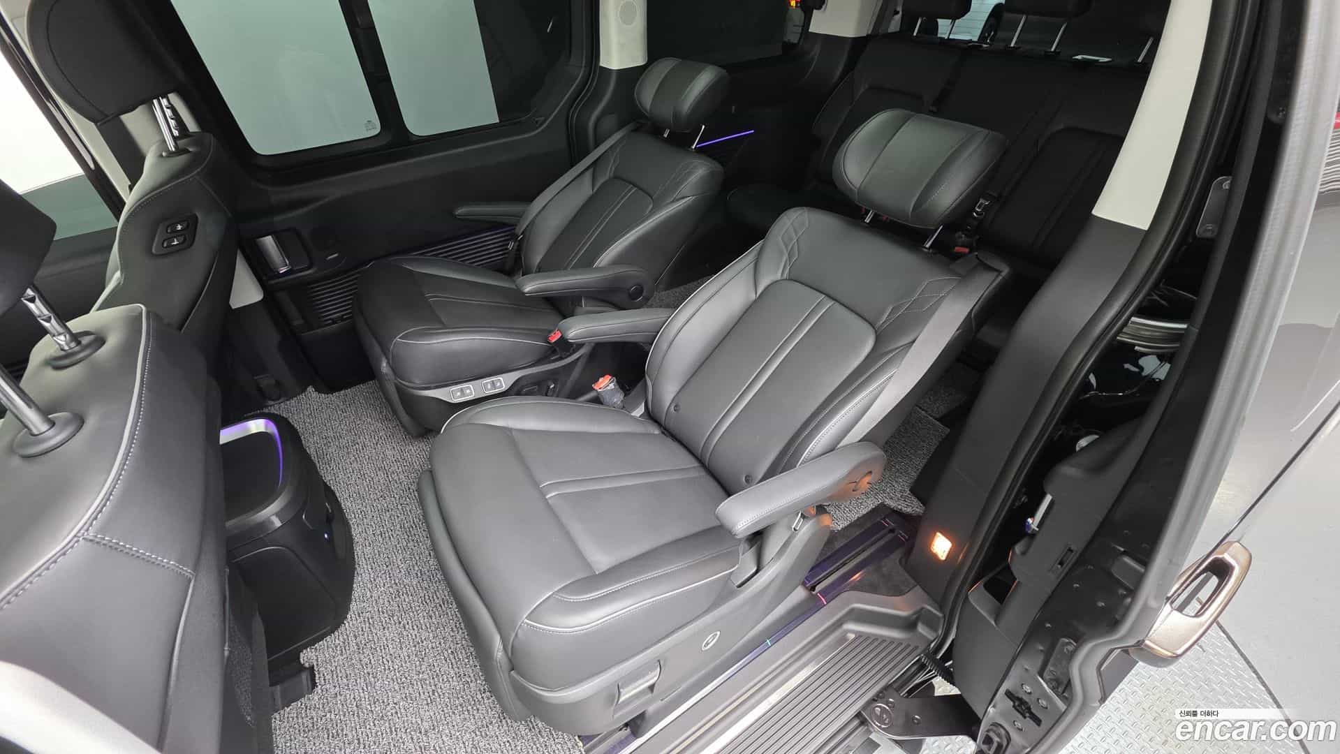 Staria Hyundai 2024.6-OPTION-021