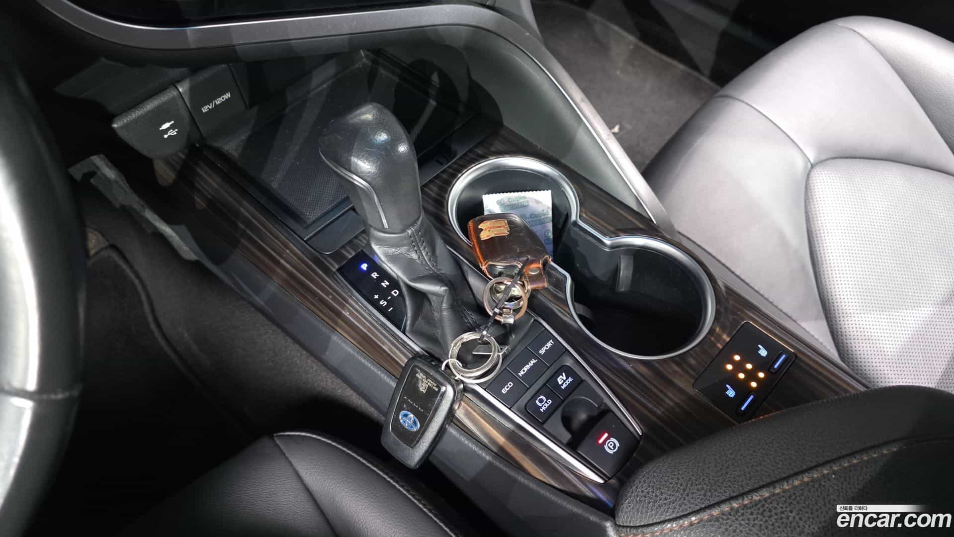 Camry Toyota 2018.9-INNER-009