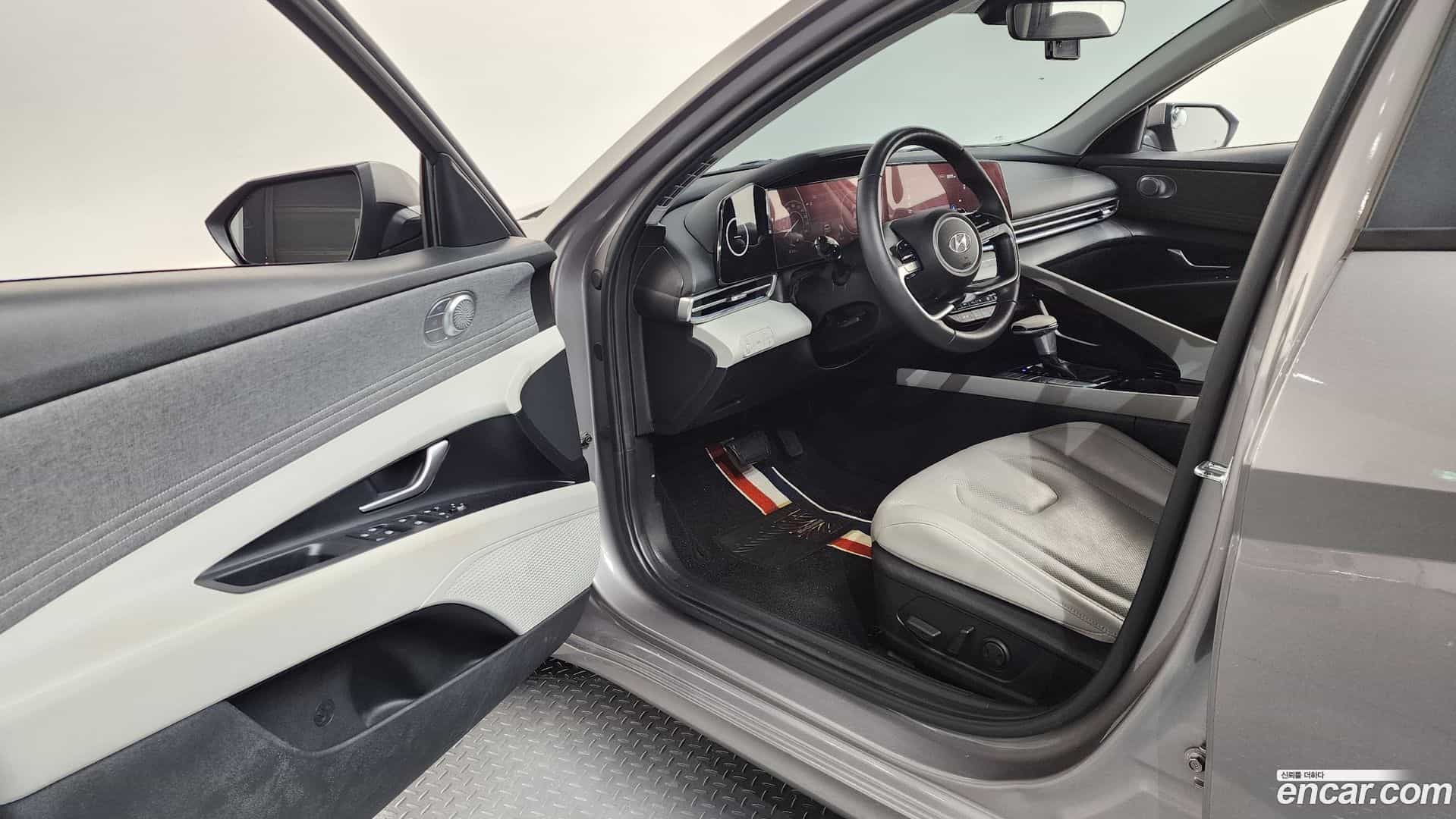 AVANTE Hyundai 2020.4-INNER-010