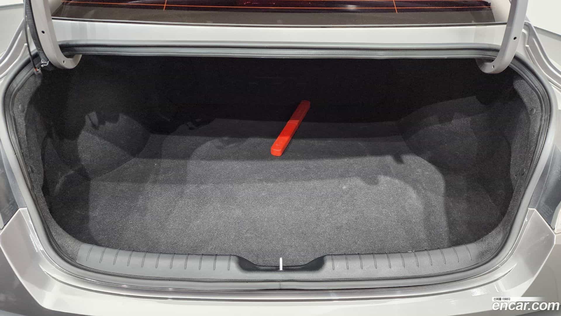AVANTE Hyundai 2020.4-OPTION-020
