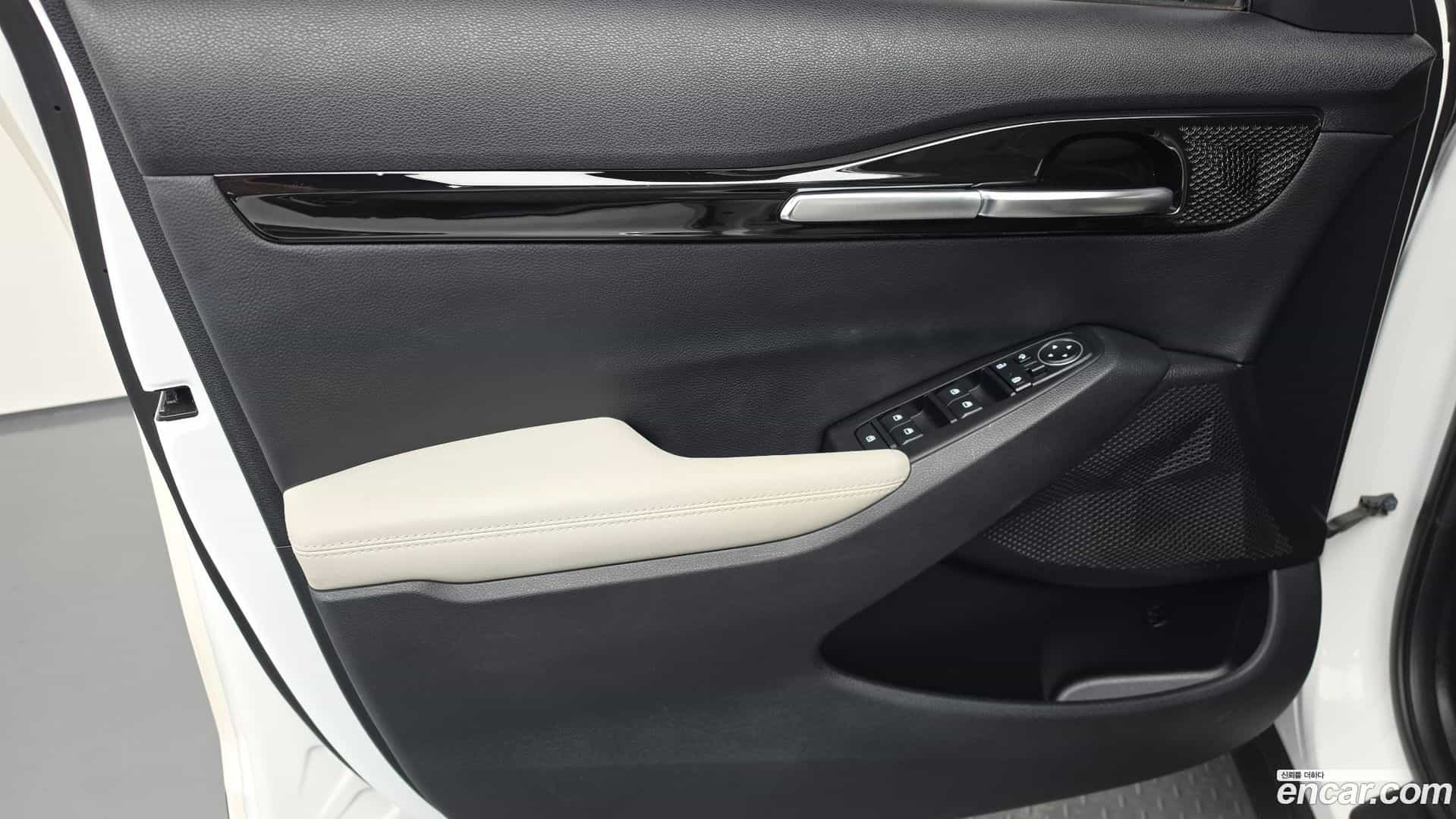 Seltos Kia 2022.3-INNER-034