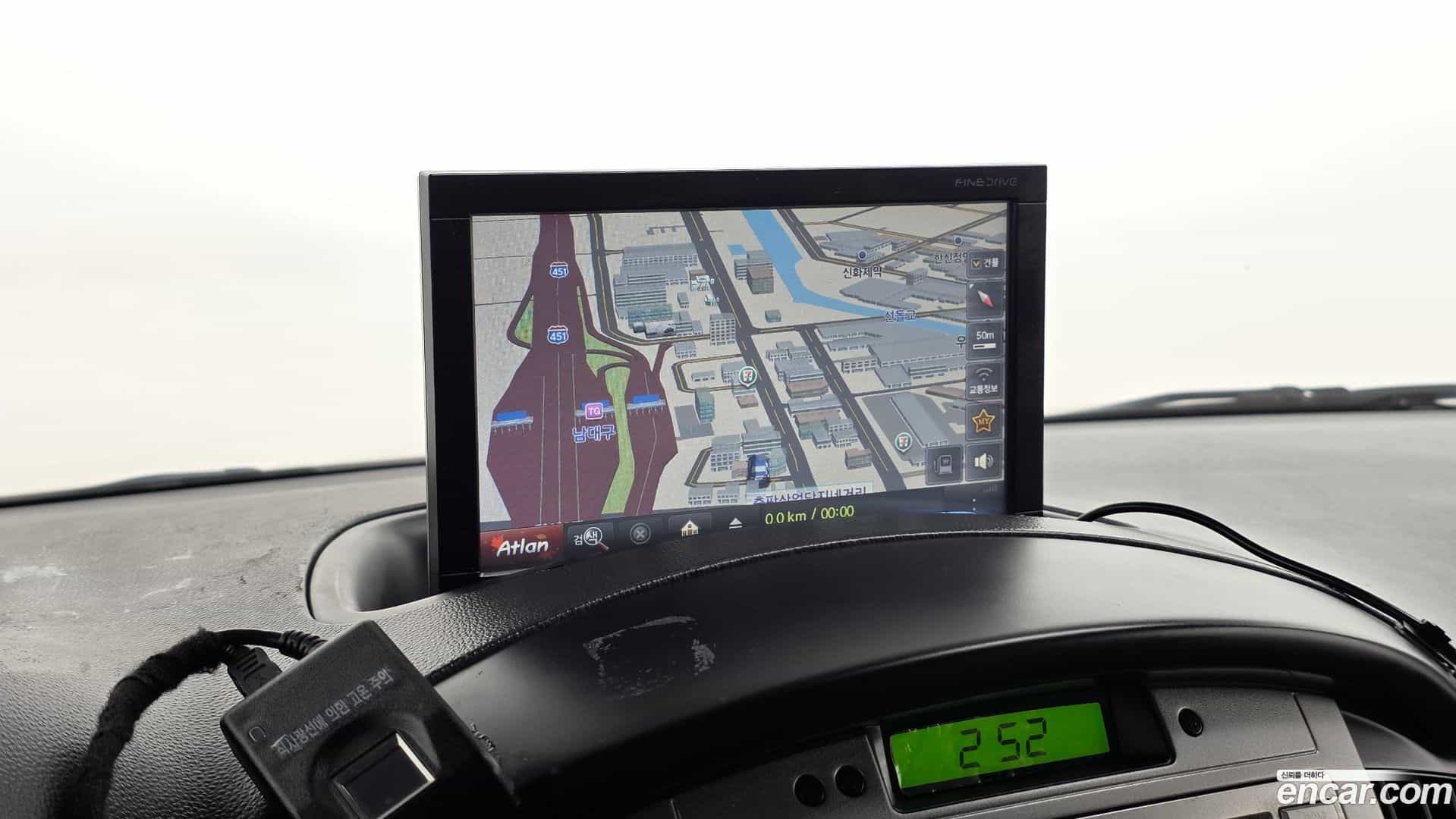 Starex Hyundai 2013.0-OPTION-017