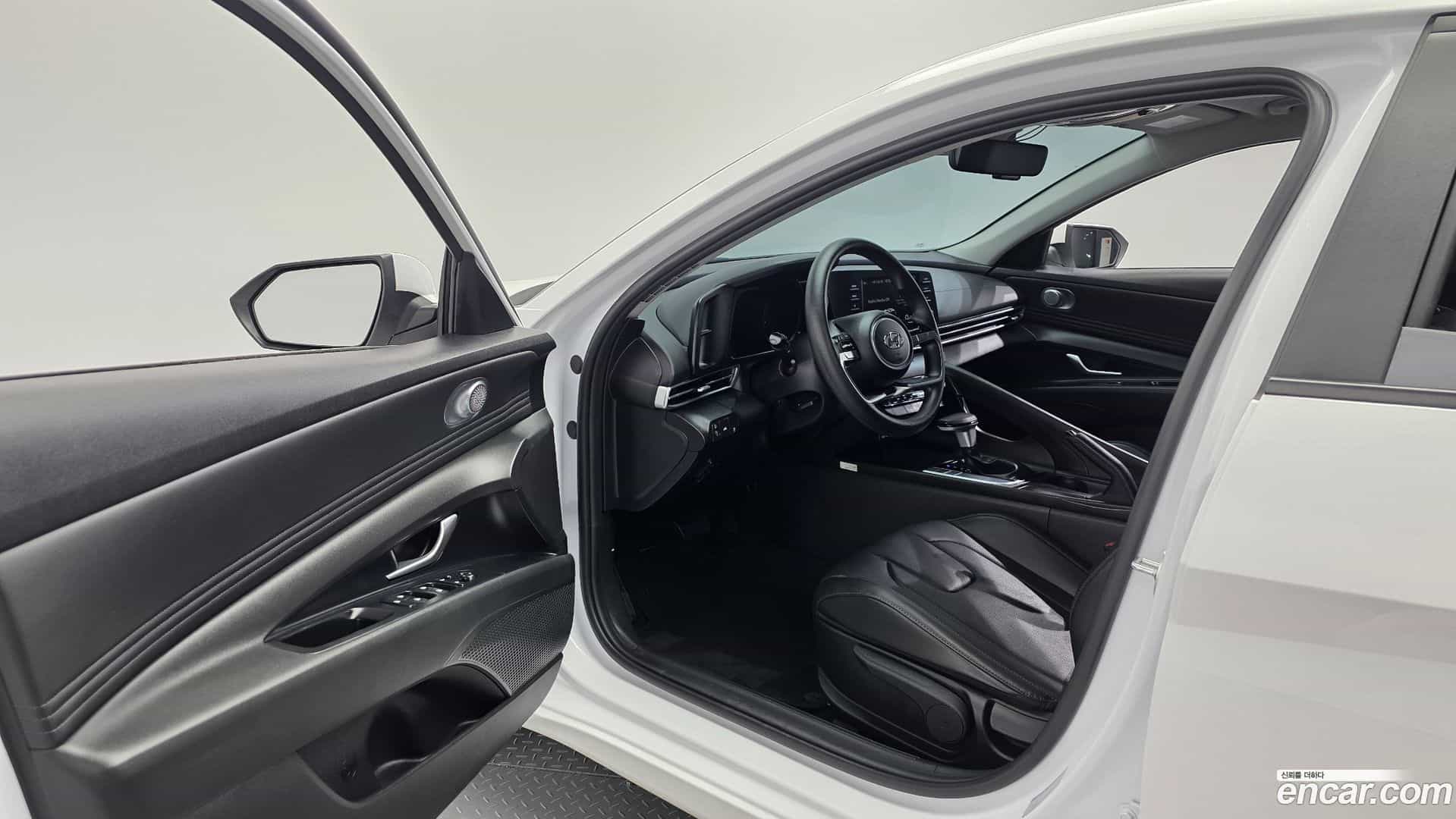 AVANTE Hyundai 2023.2-INNER-010