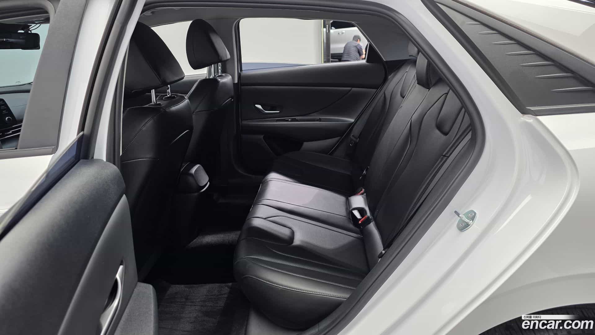 AVANTE Hyundai 2023.2-INNER-036