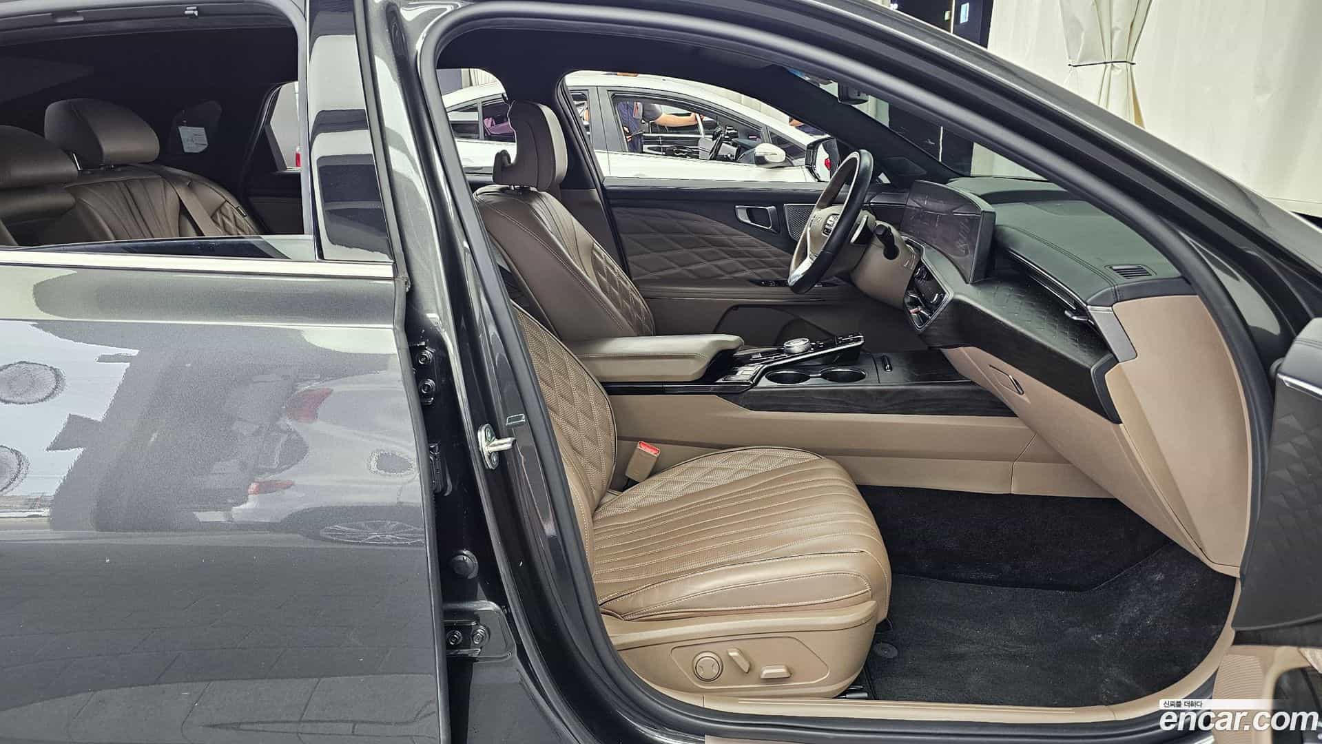 K8 Kia 2023.4-OPTION-015