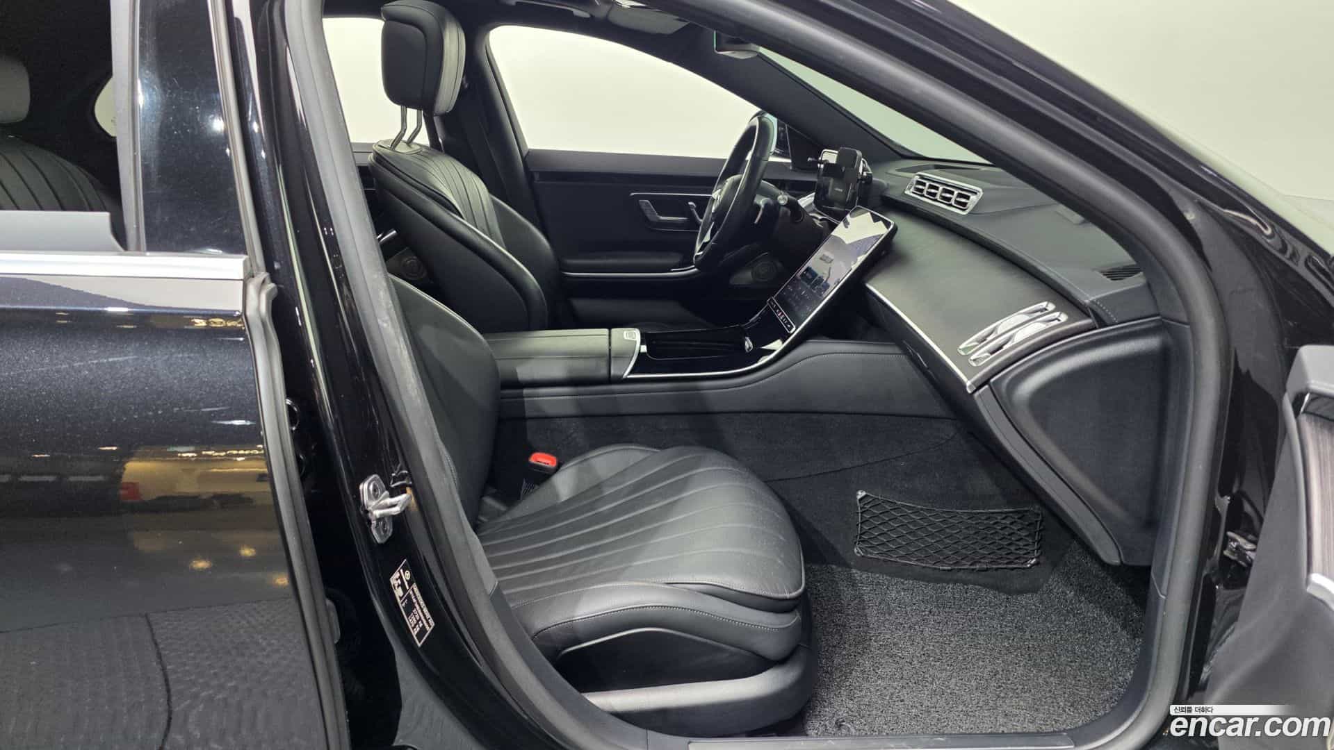 S-Class Mercedes-Benz 2021.6-OPTION-015