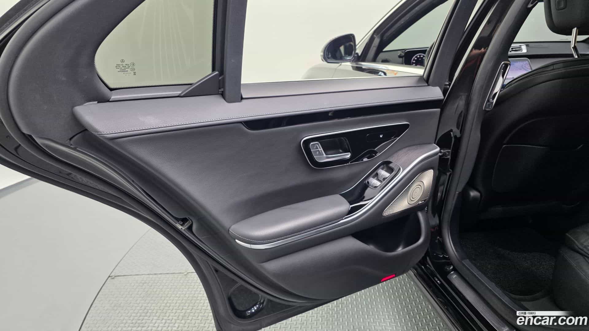 S-Class Mercedes-Benz 2021.6-INNER-035