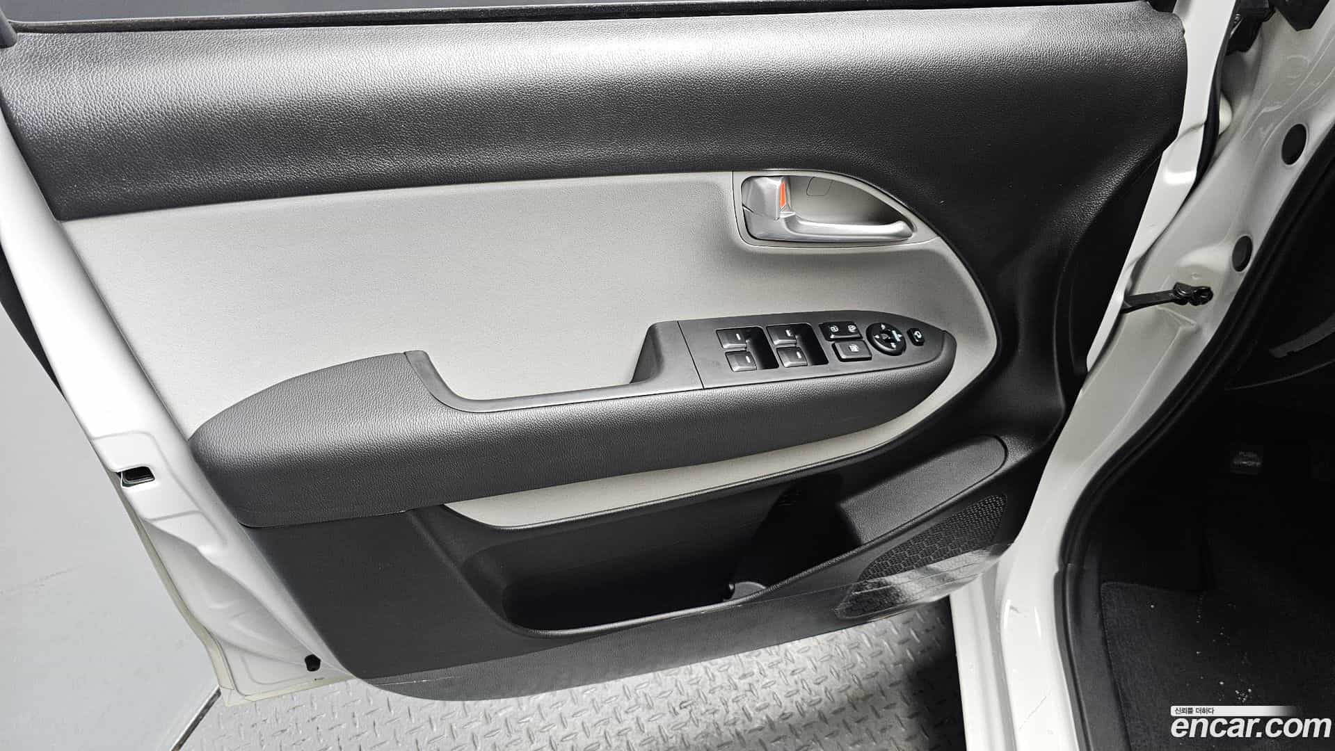 RAY Kia 2022.5-INNER-034