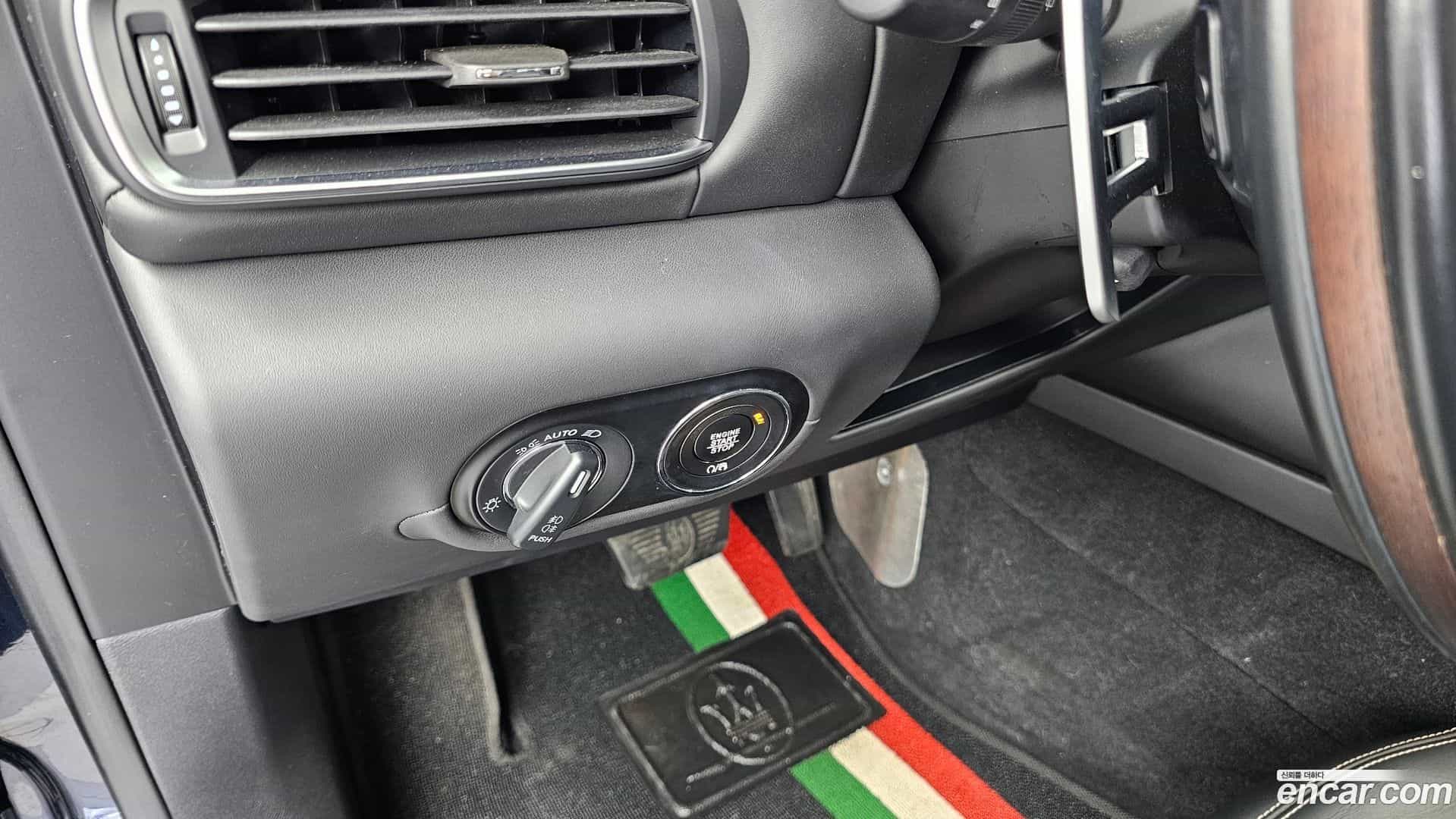 Levante Maserati 2020.10-OPTION-041