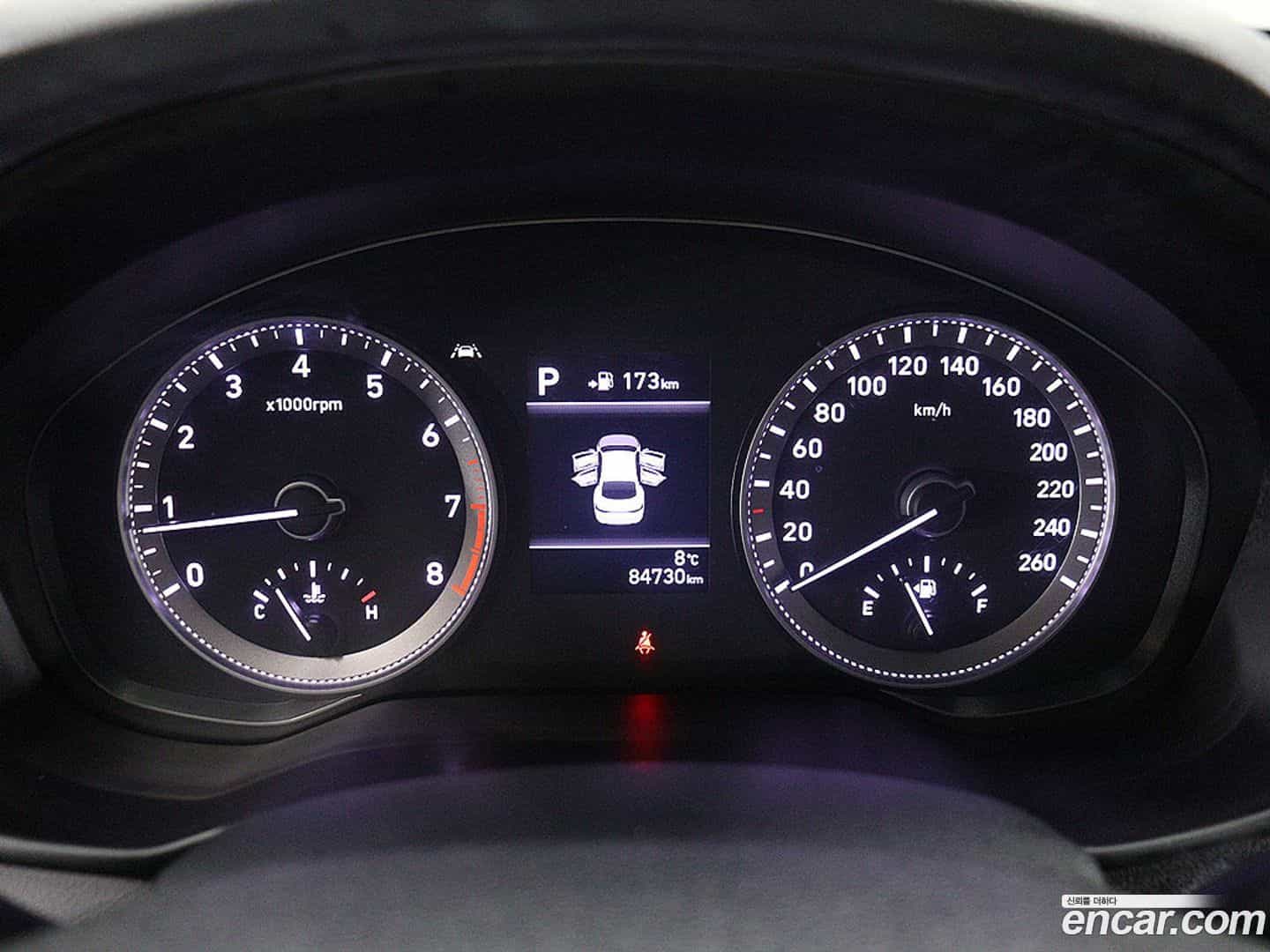 Grandeur Hyundai 2018.2-OUTER-006