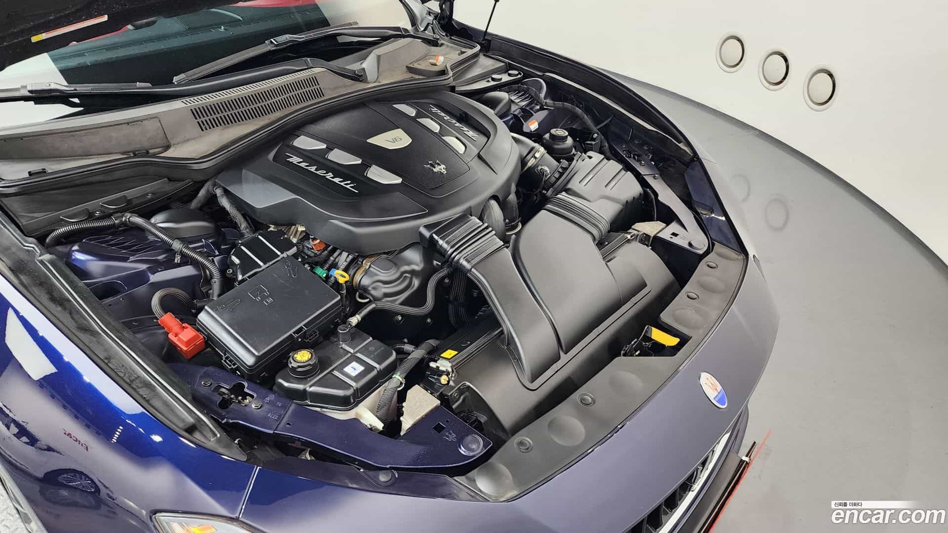 Ghibli Maserati 2016.11-OUTER-006