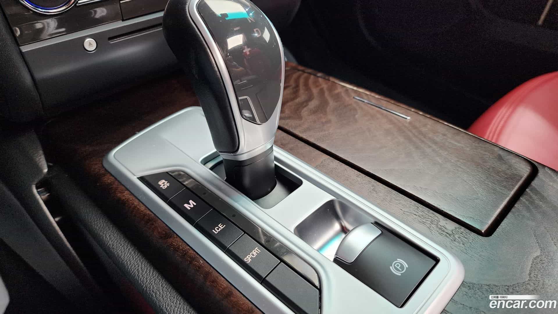 Ghibli Maserati 2016.11-INNER-009