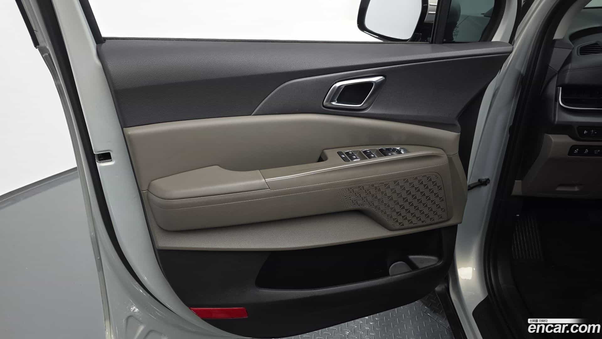 Canival Kia 2025.3-INNER-034
