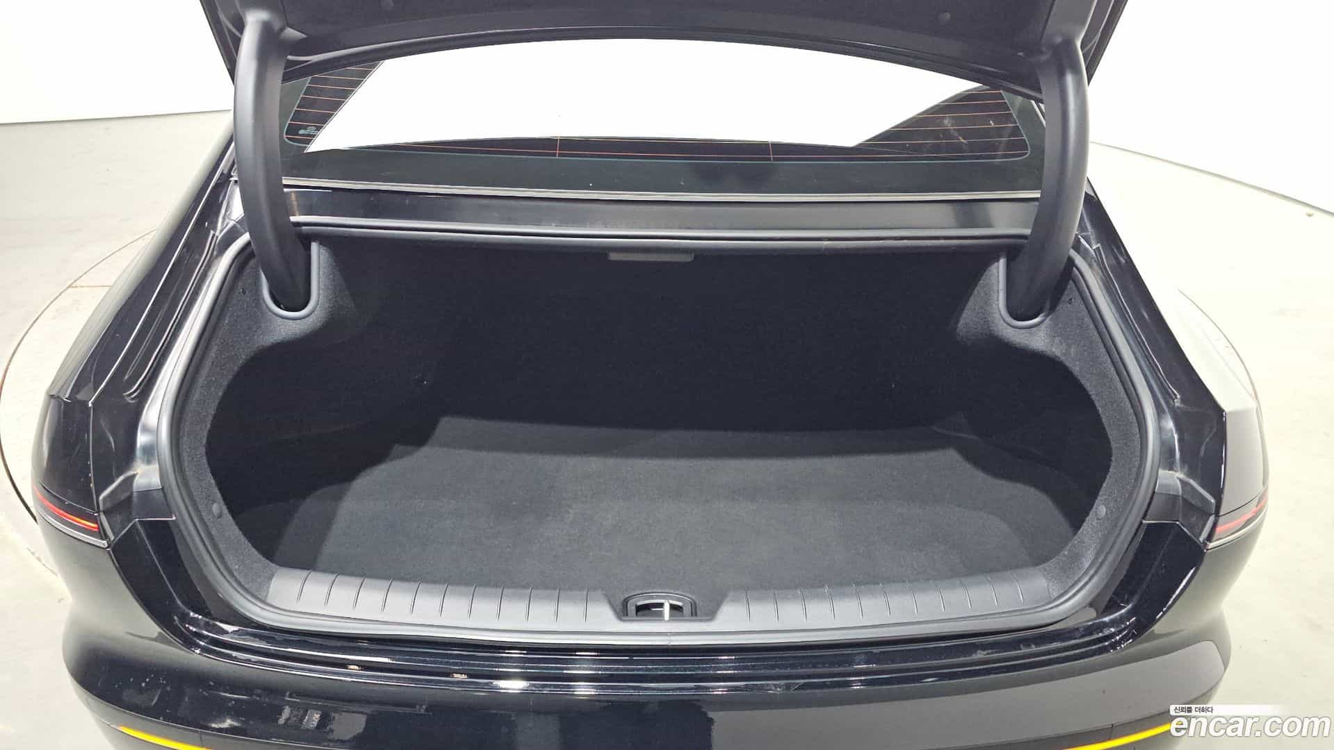 Grandeur Hyundai 2022.11-OPTION-042