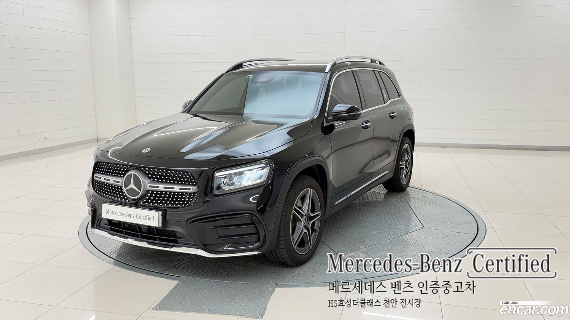 Main__Slider__Photo:GLB-Class Mercedes-Benz 2025.4-0