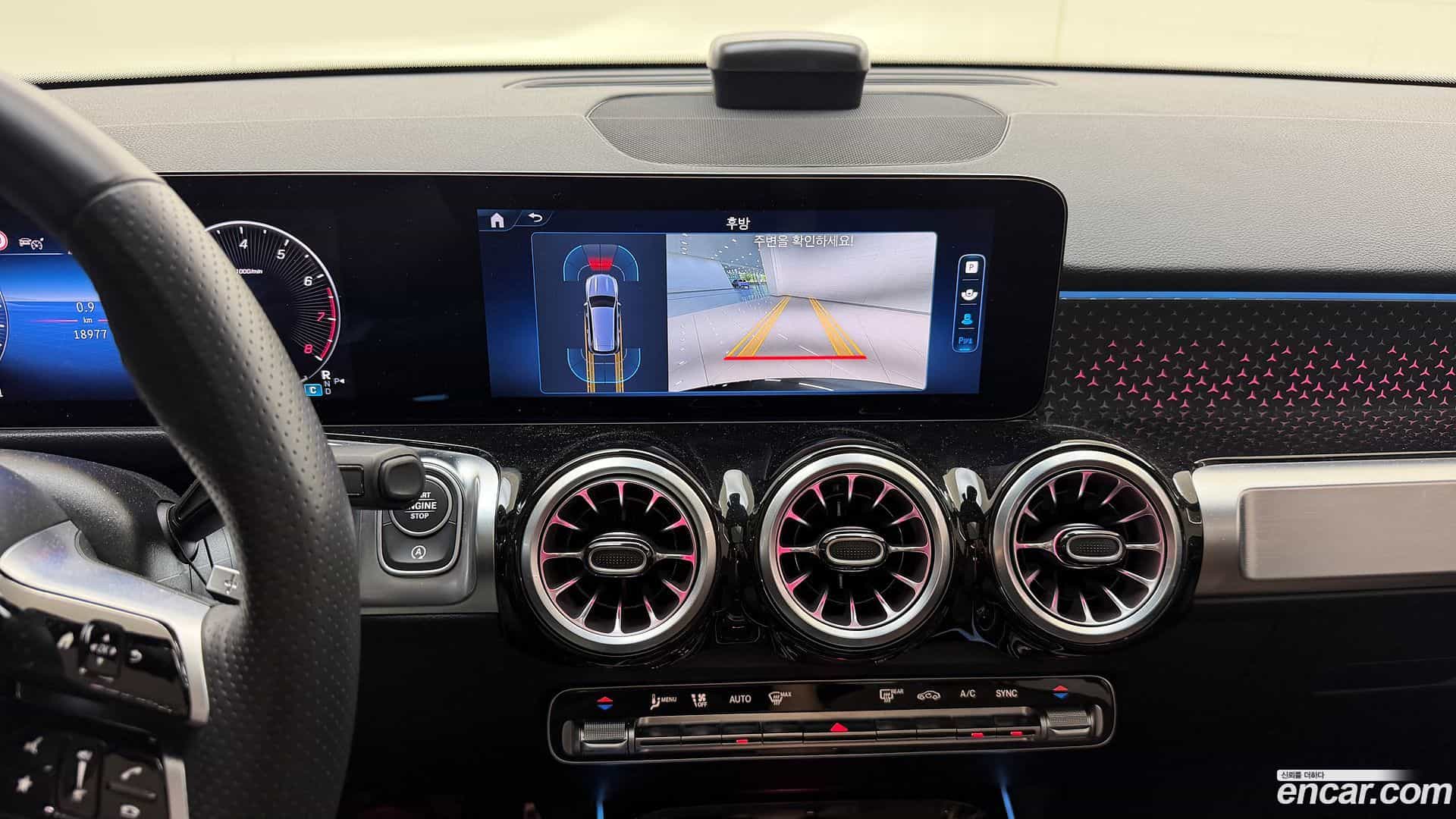 GLB-Class Mercedes-Benz 2025.4-OPTION-019