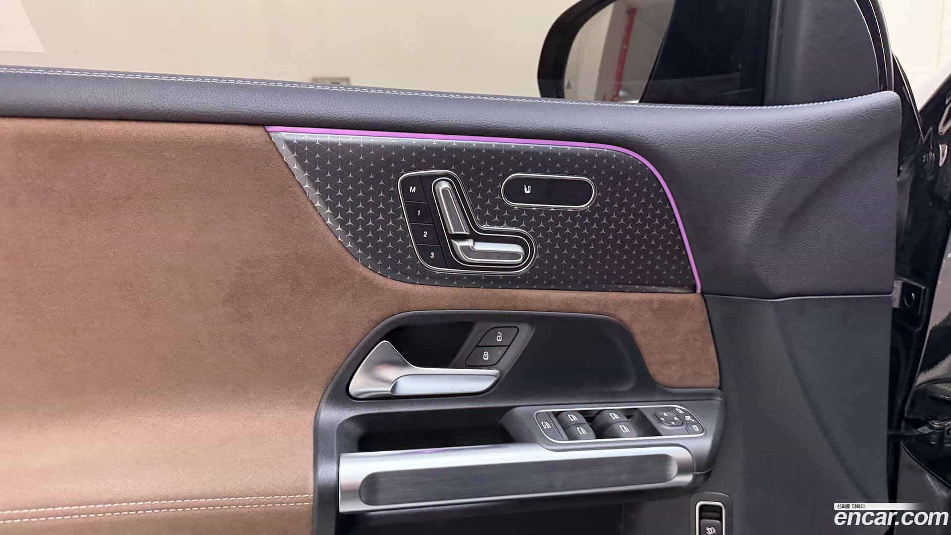 GLB-Class Mercedes-Benz 2025.4-OPTION-024