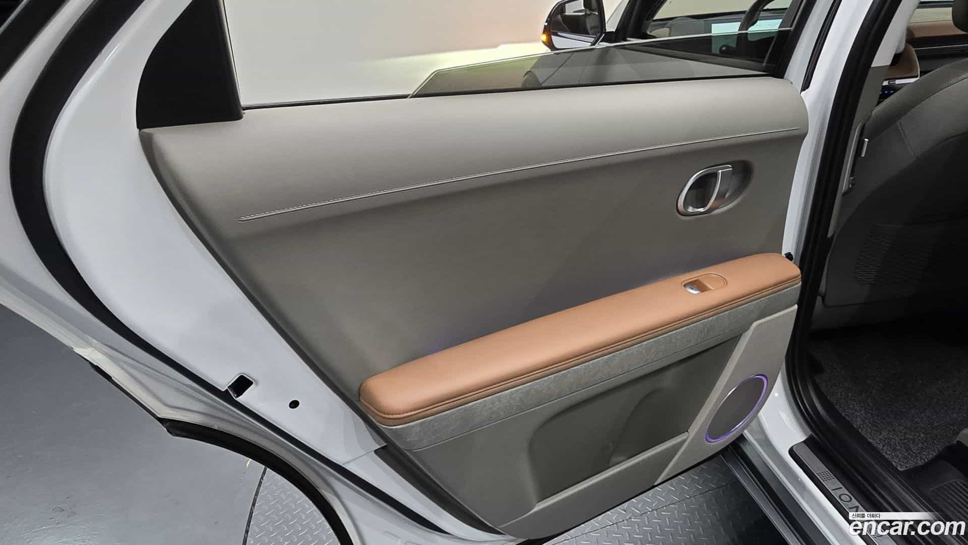 Ioniq5 Hyundai 2021.9-INNER-035
