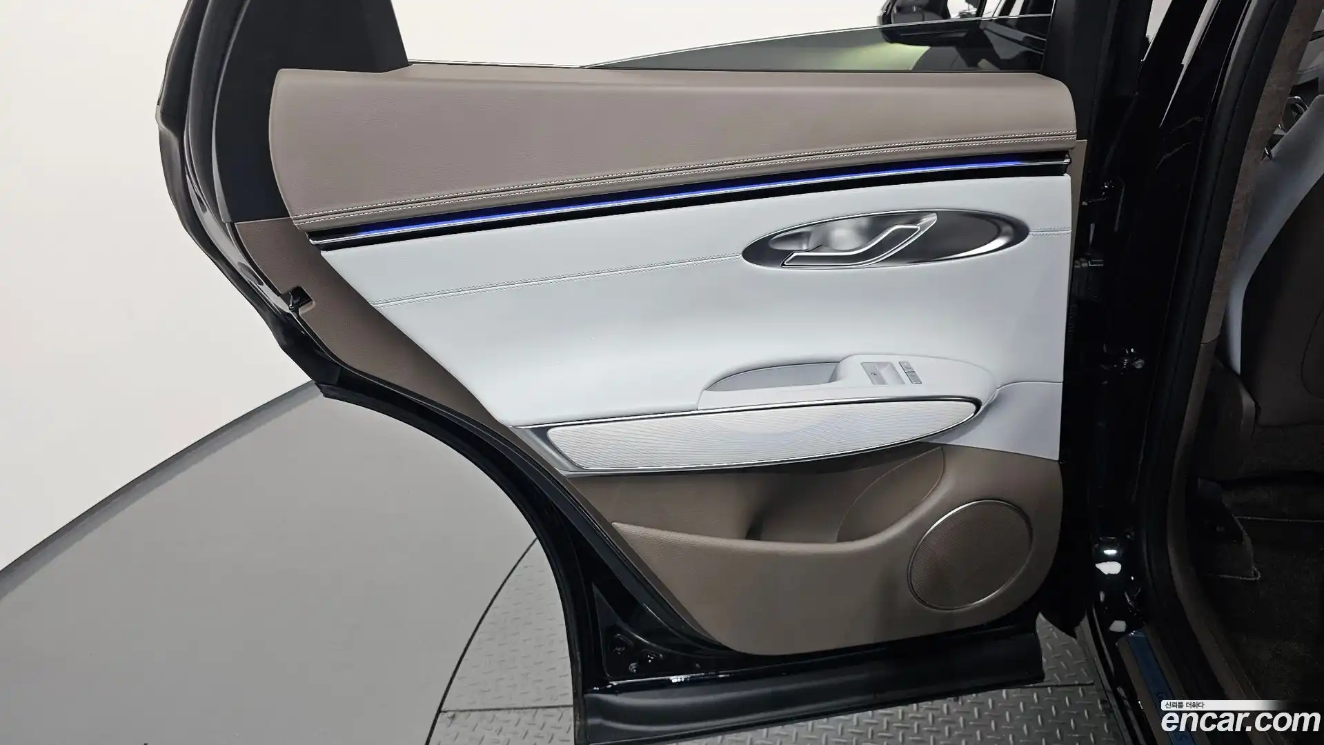 GV70 Genesis 2025.6-INNER-035