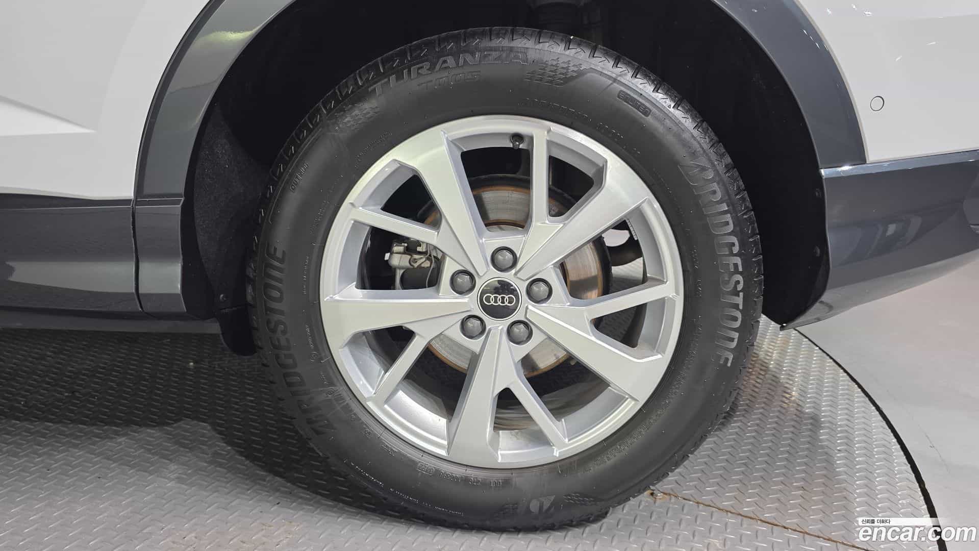 Q3 Audi 2022.11-OUTER-031