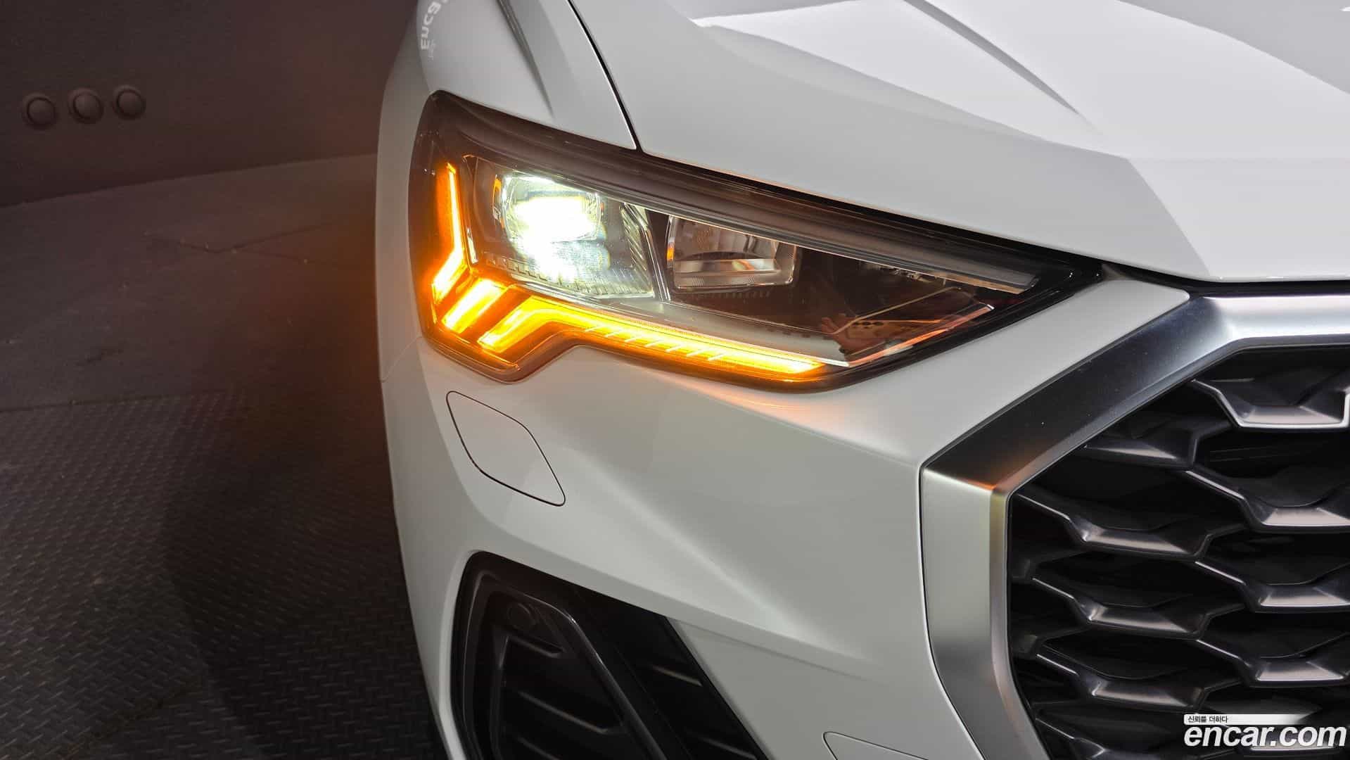 Q3 Audi 2022.11-OUTER-032