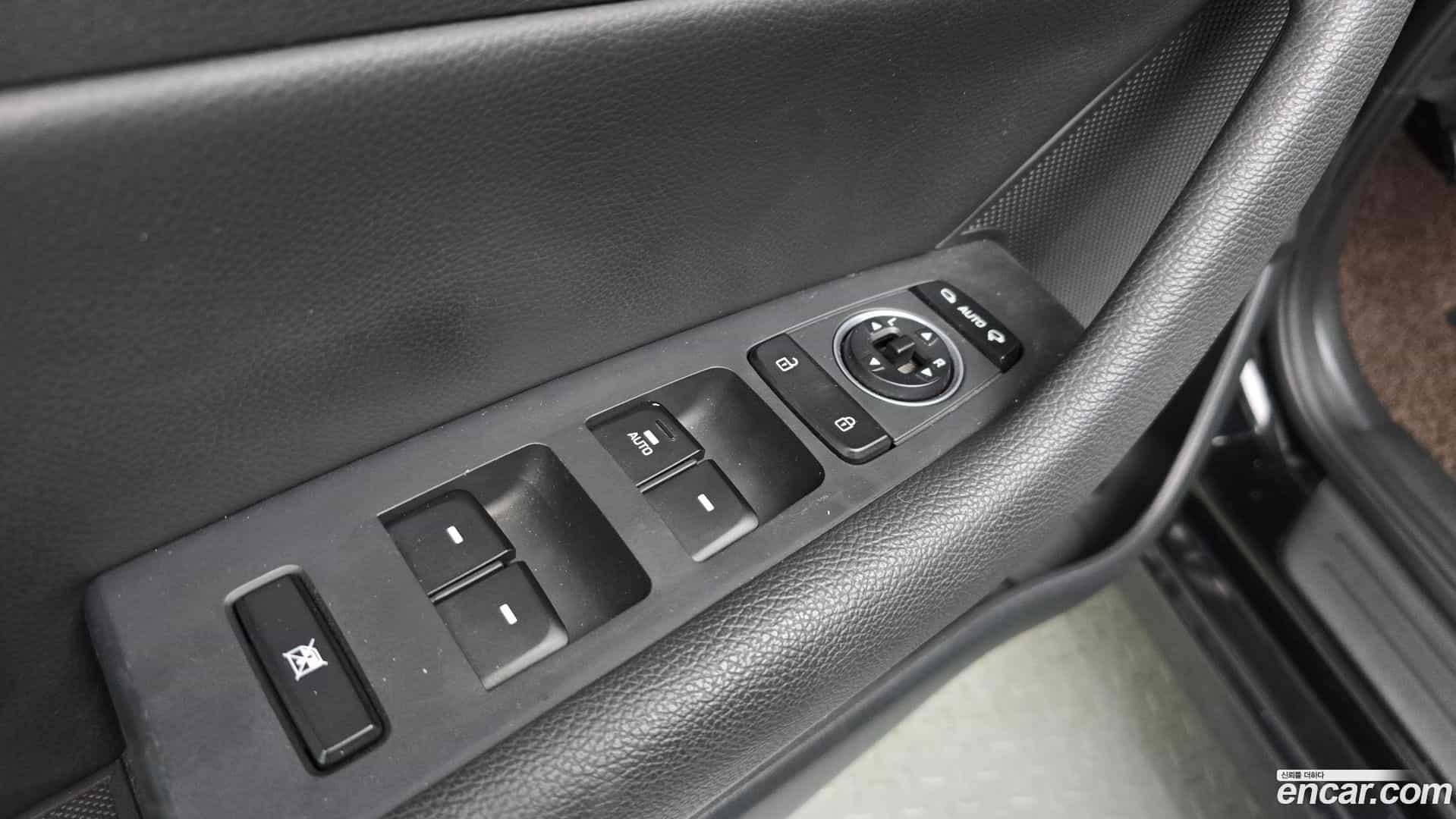 Sonata Hyundai 2017.3-OPTION-023