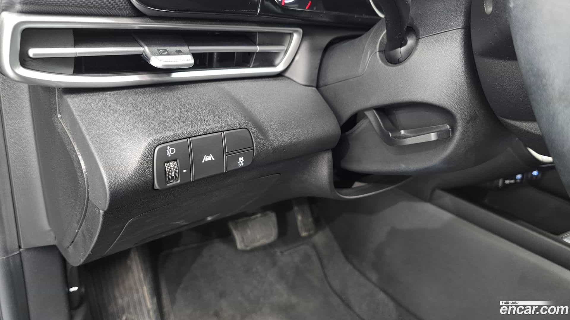 AVANTE Hyundai 2020.10-OPTION-023
