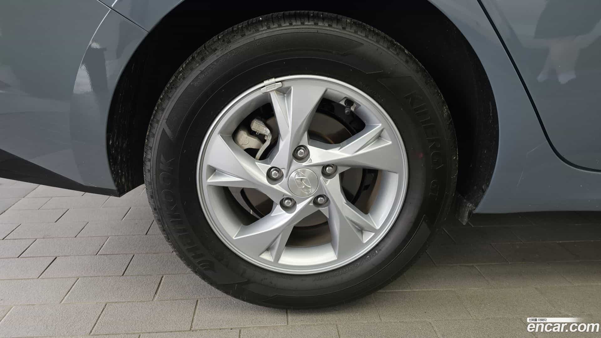 AVANTE Hyundai 2021.0-OUTER-005
