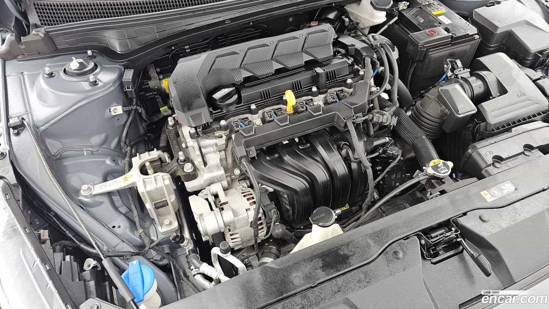 AVANTE Hyundai 2021.0-OUTER-006