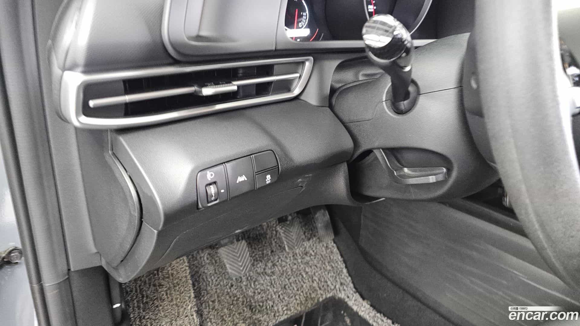 AVANTE Hyundai 2021.0-OPTION-022