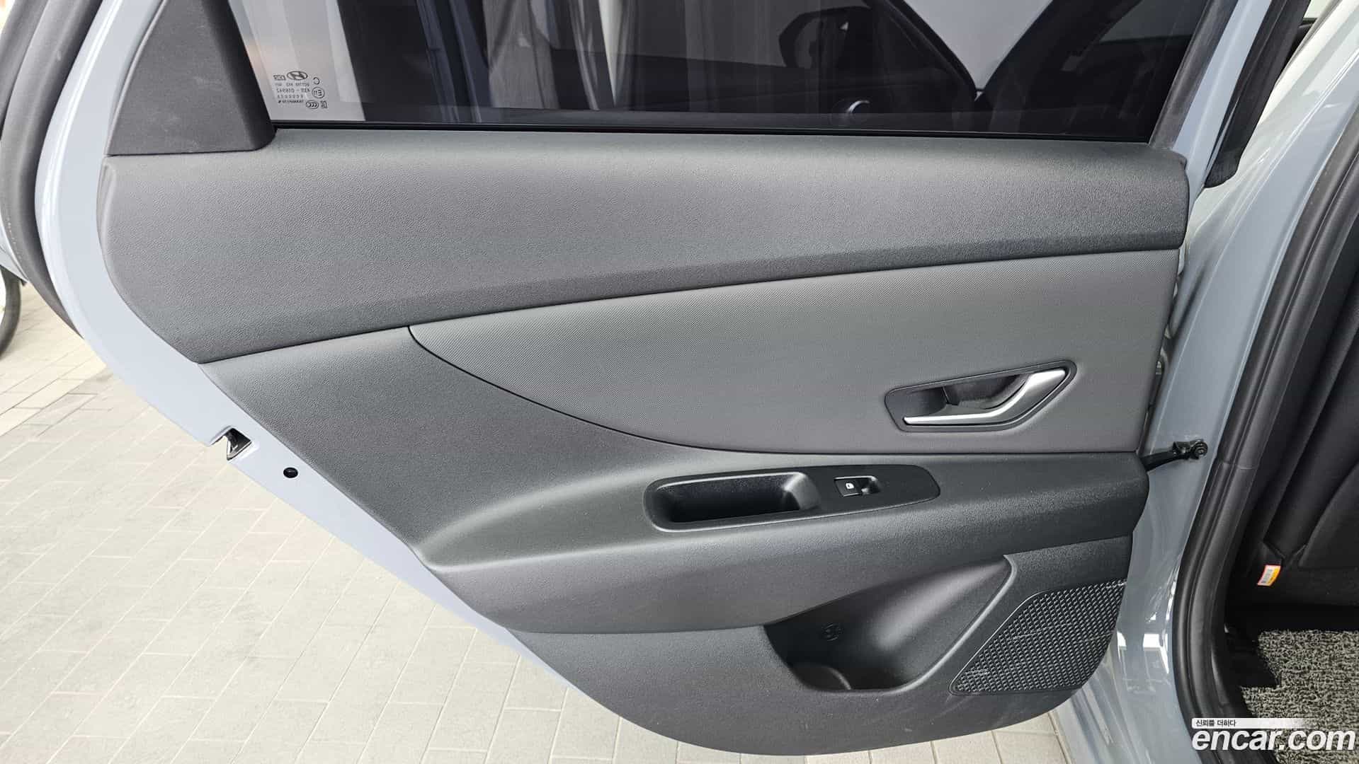 AVANTE Hyundai 2021.0-INNER-035