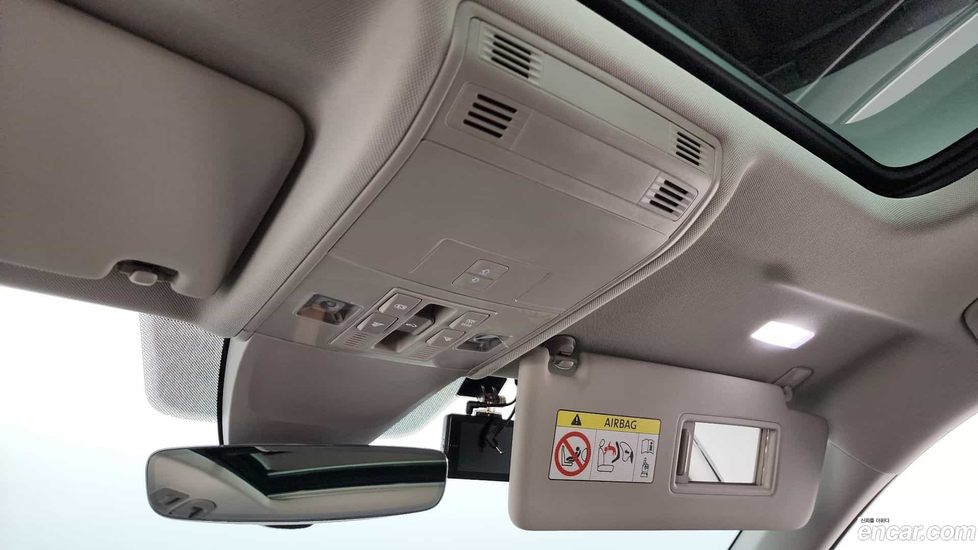 Tiguan Volkswagen 2022.10-OPTION-040