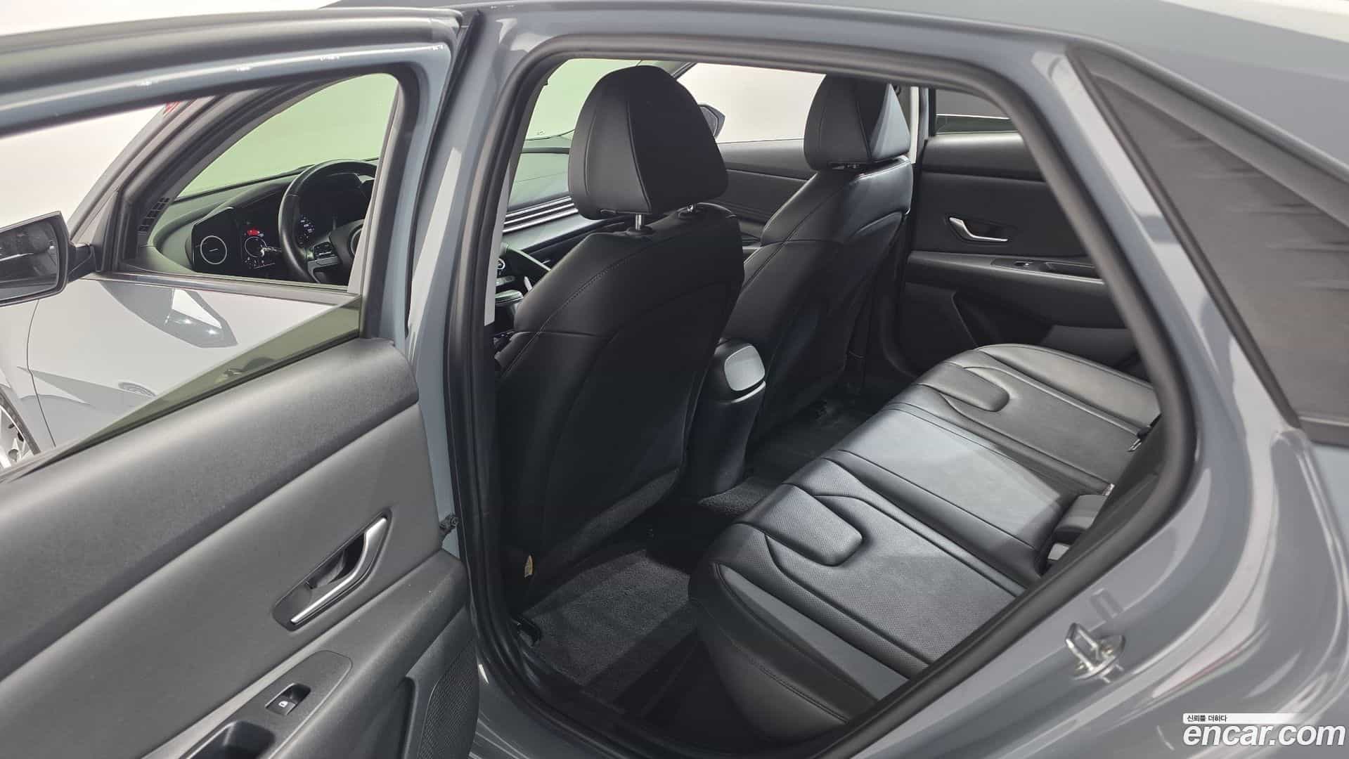 AVANTE Hyundai 2020.11-OPTION-022