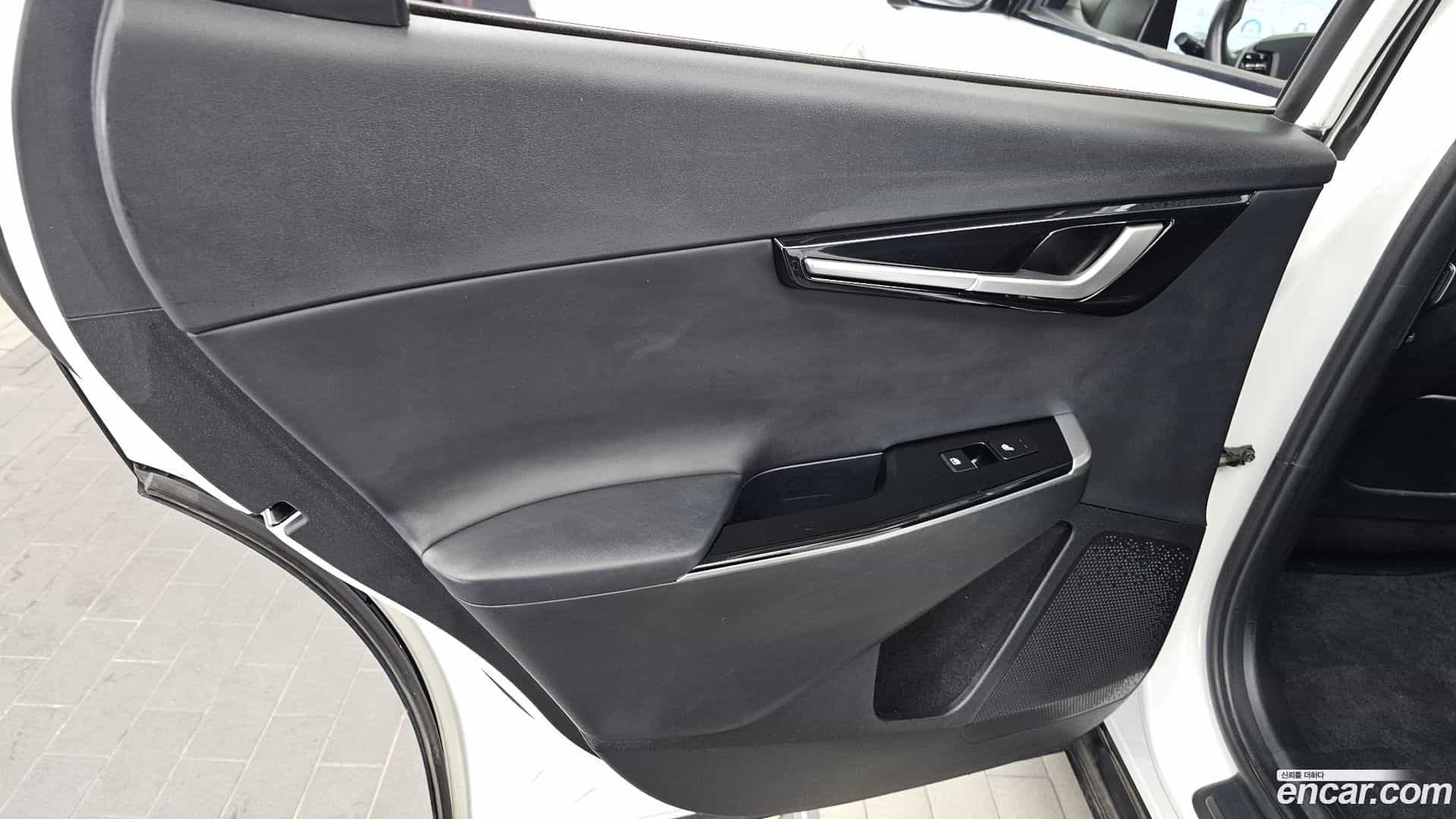 EV6 Kia 2022.3-INNER-035