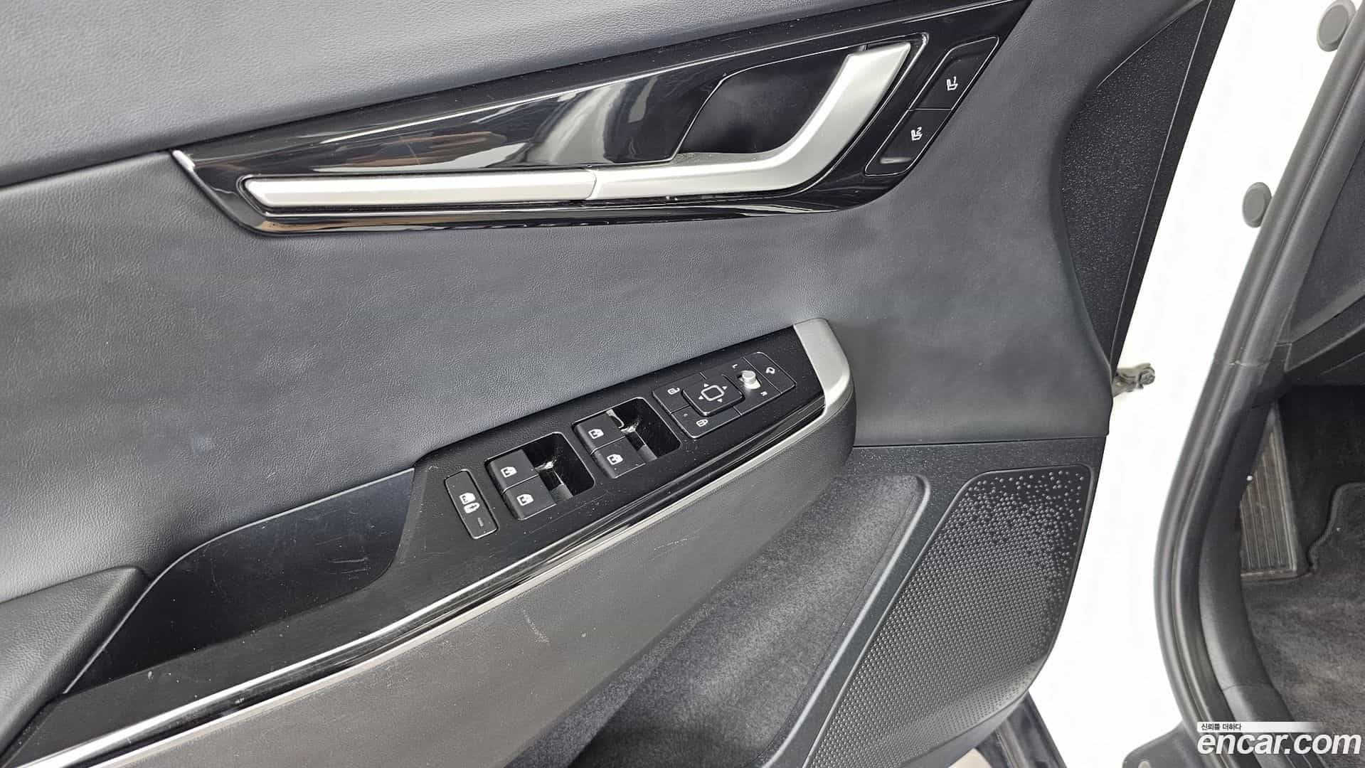 EV6 Kia 2022.3-OPTION-041