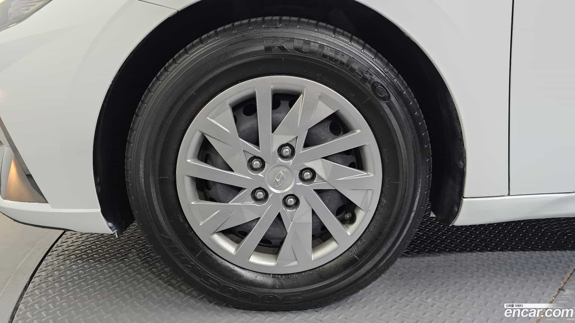 AVANTE Hyundai 2020.5-OUTER-005