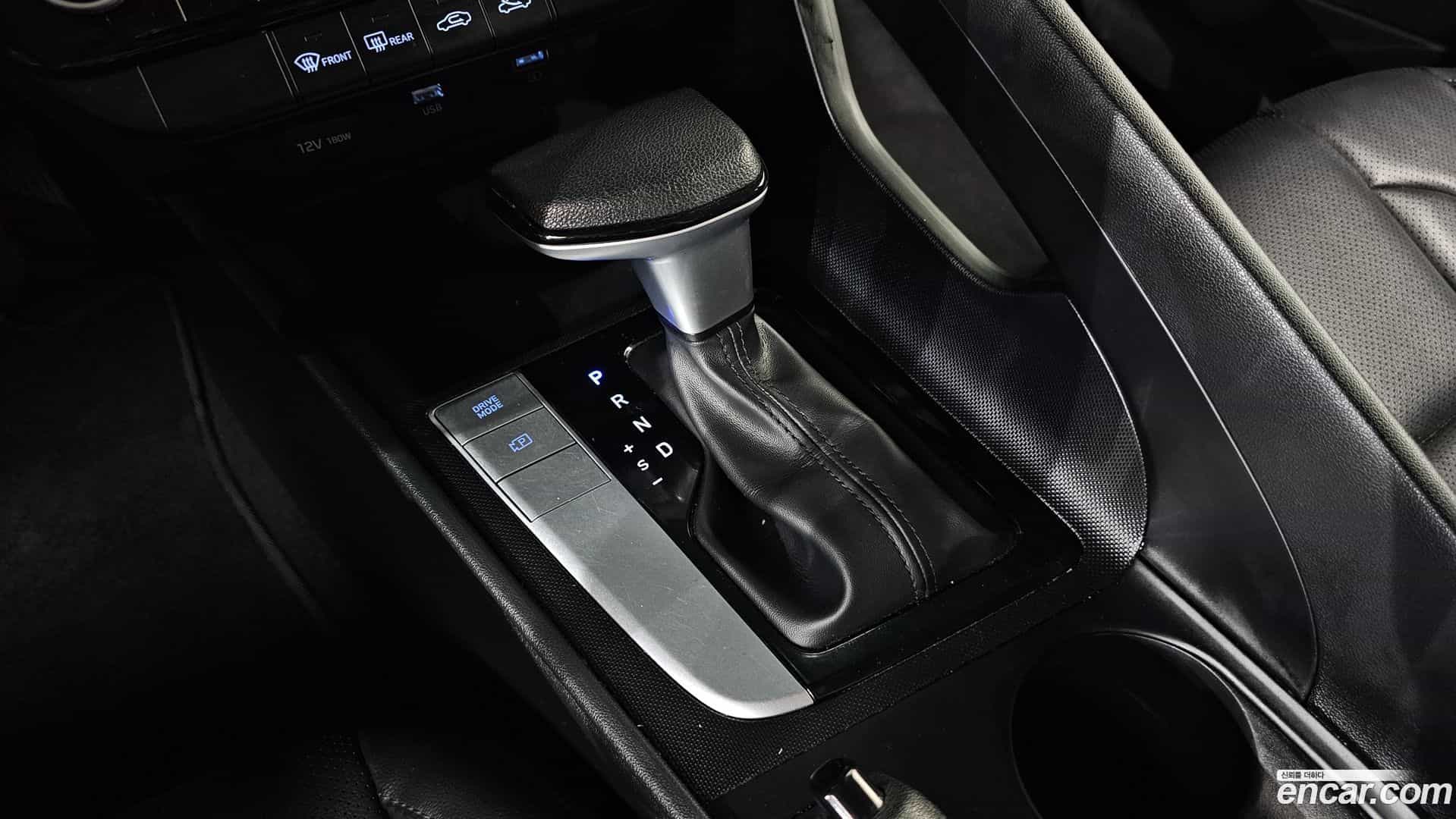 AVANTE Hyundai 2020.5-INNER-009