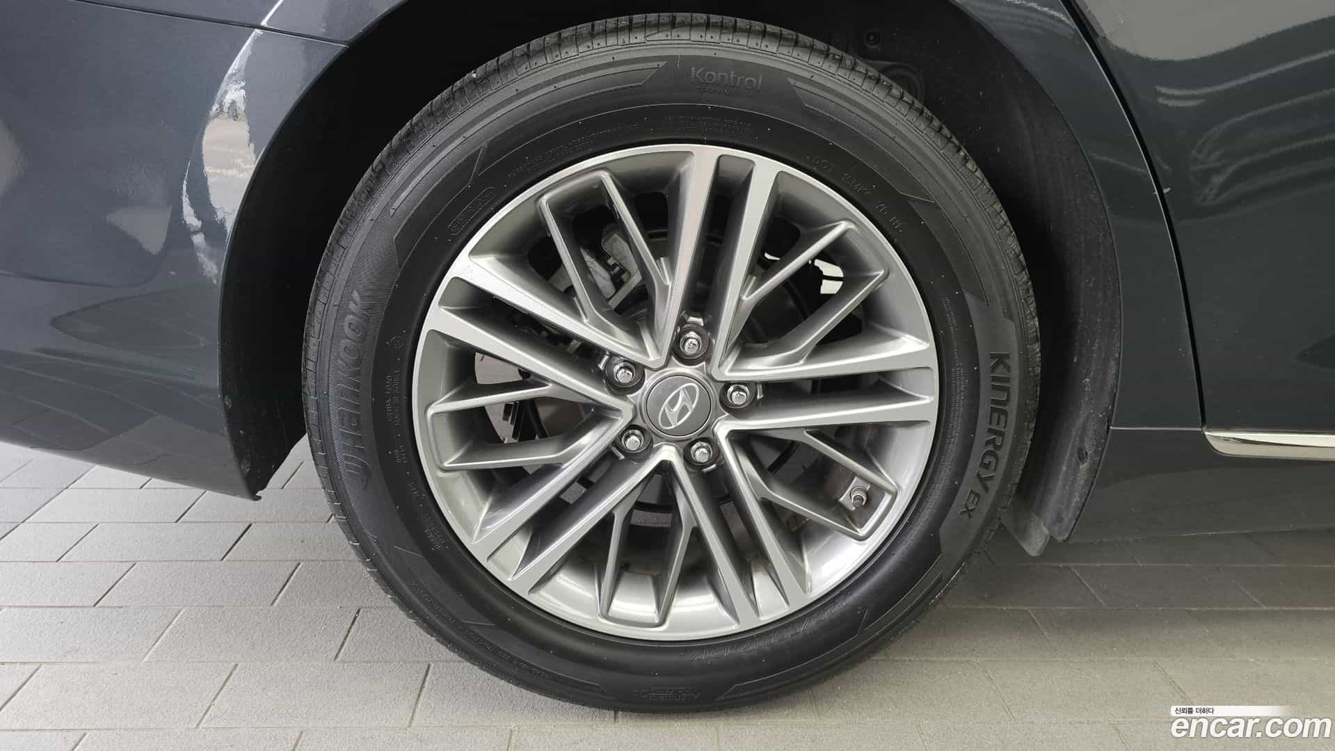 Grandeur Hyundai 2017.6-OUTER-005