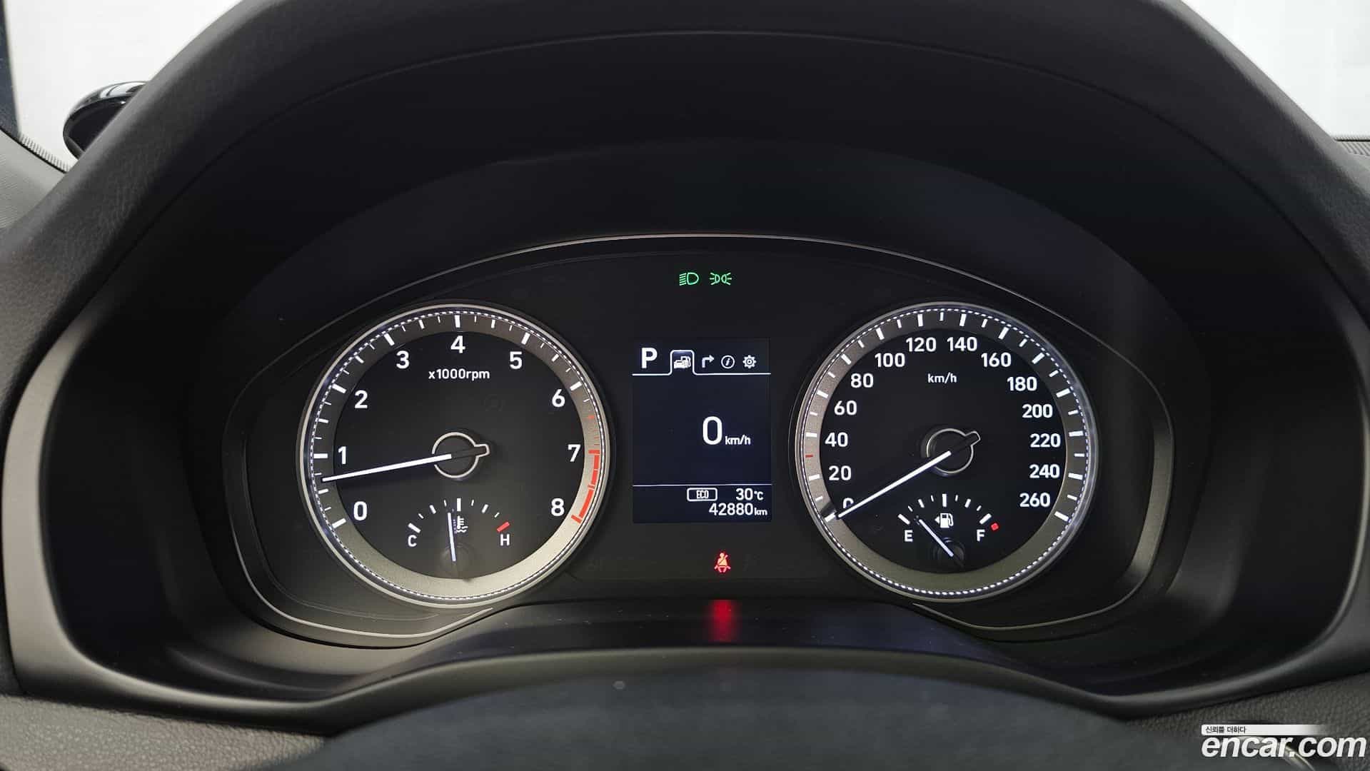 Grandeur Hyundai 2017.6-INNER-008
