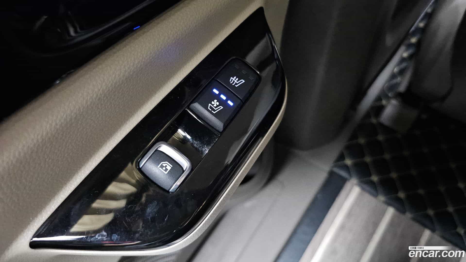 Canival Kia 2021.5-OPTION-040