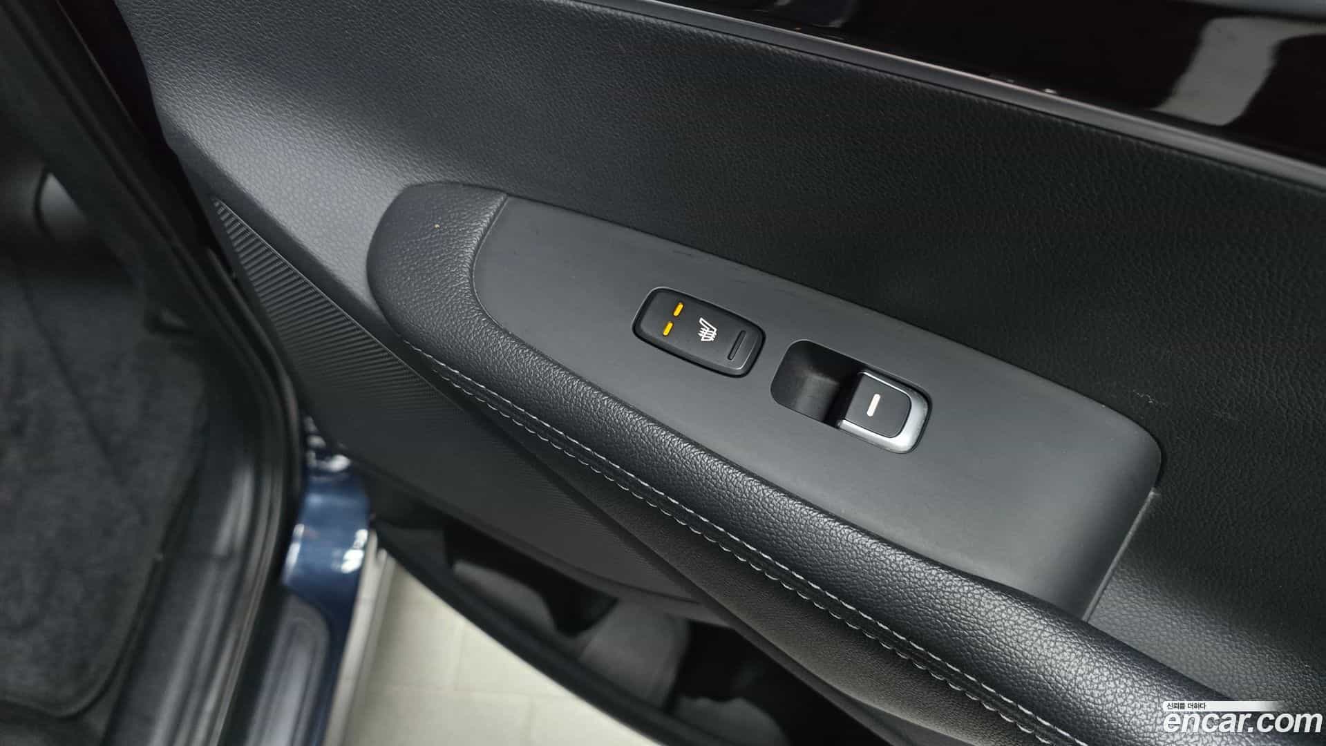 Sorento Kia 2018.3-OPTION-024