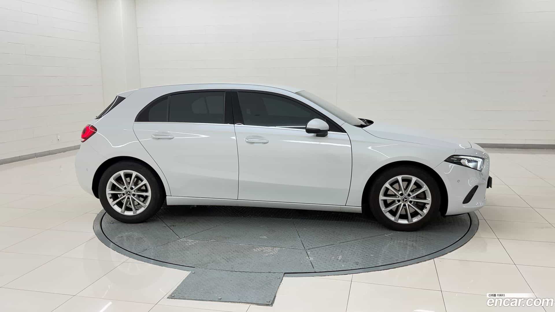 A-Class Mercedes-Benz 2020.9-OUTER-006