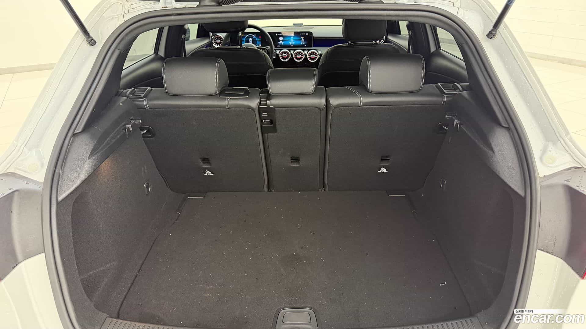 A-Class Mercedes-Benz 2020.9-OPTION-016