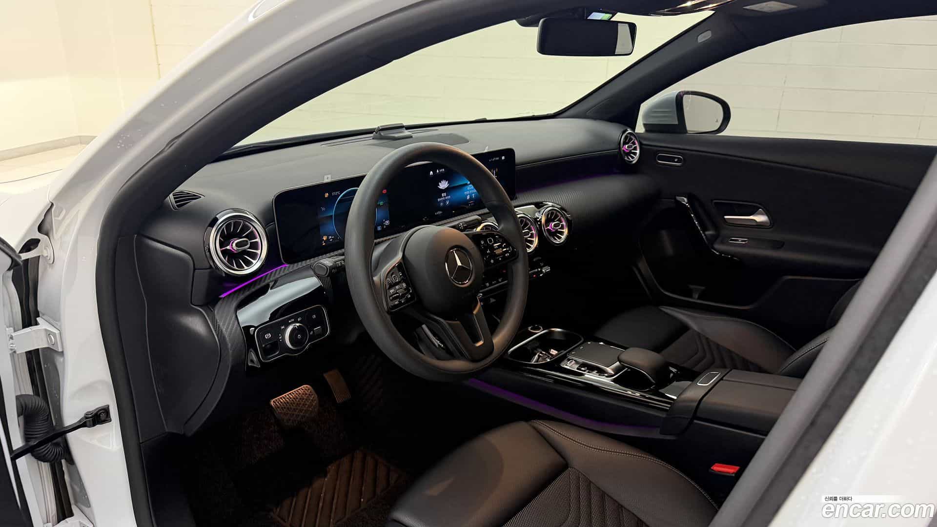 A-Class Mercedes-Benz 2020.9-OPTION-017