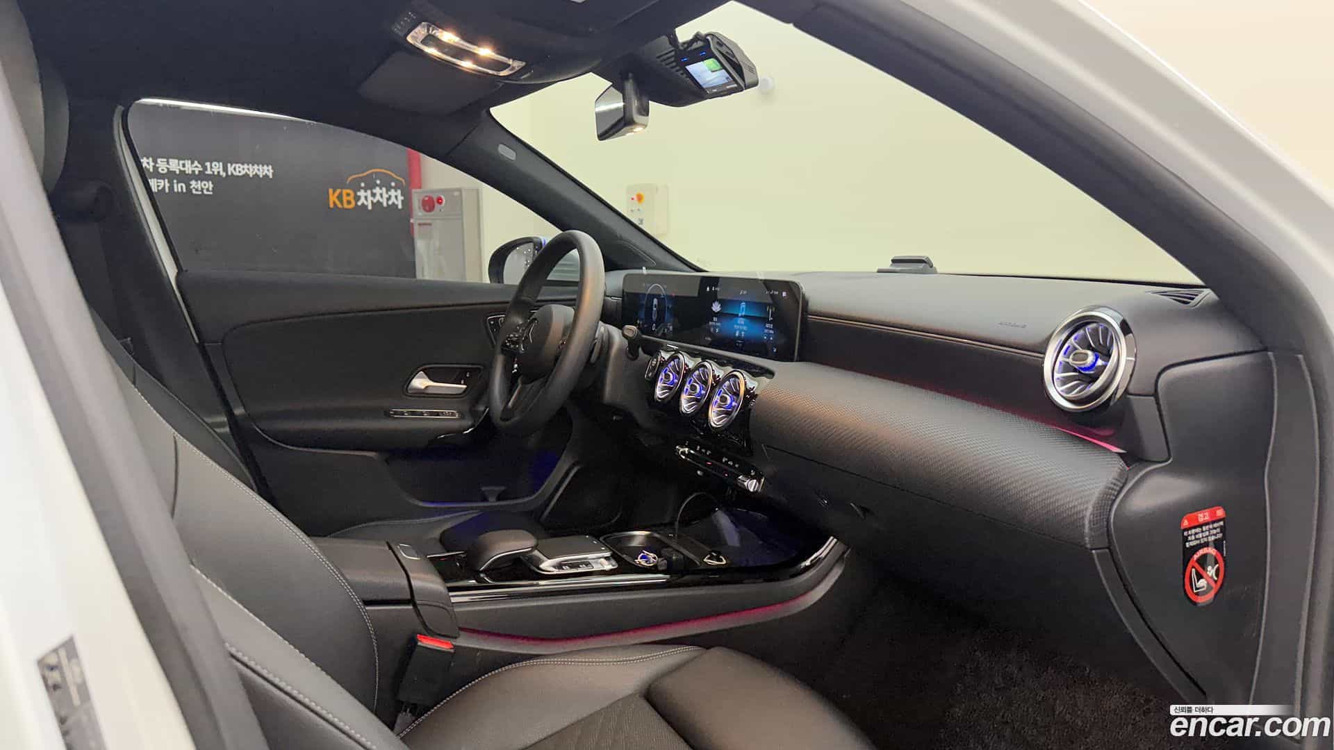 A-Class Mercedes-Benz 2020.9-OPTION-021