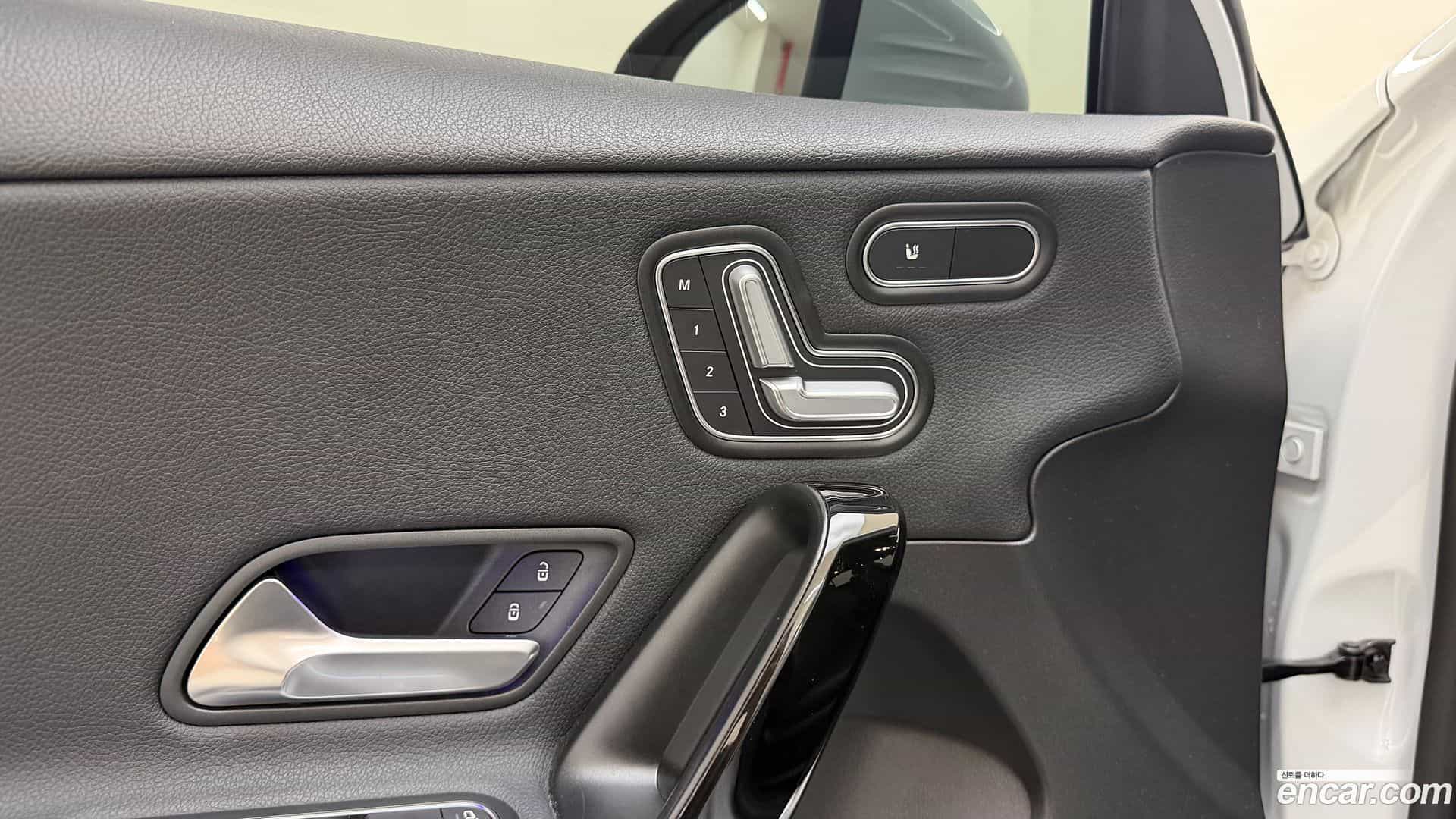 A-Class Mercedes-Benz 2020.9-OPTION-024