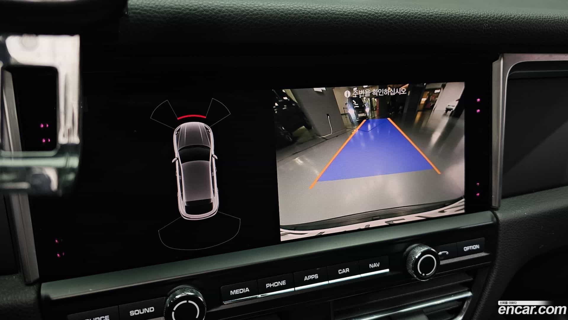Macan Porsche 2019.11-OPTION-018