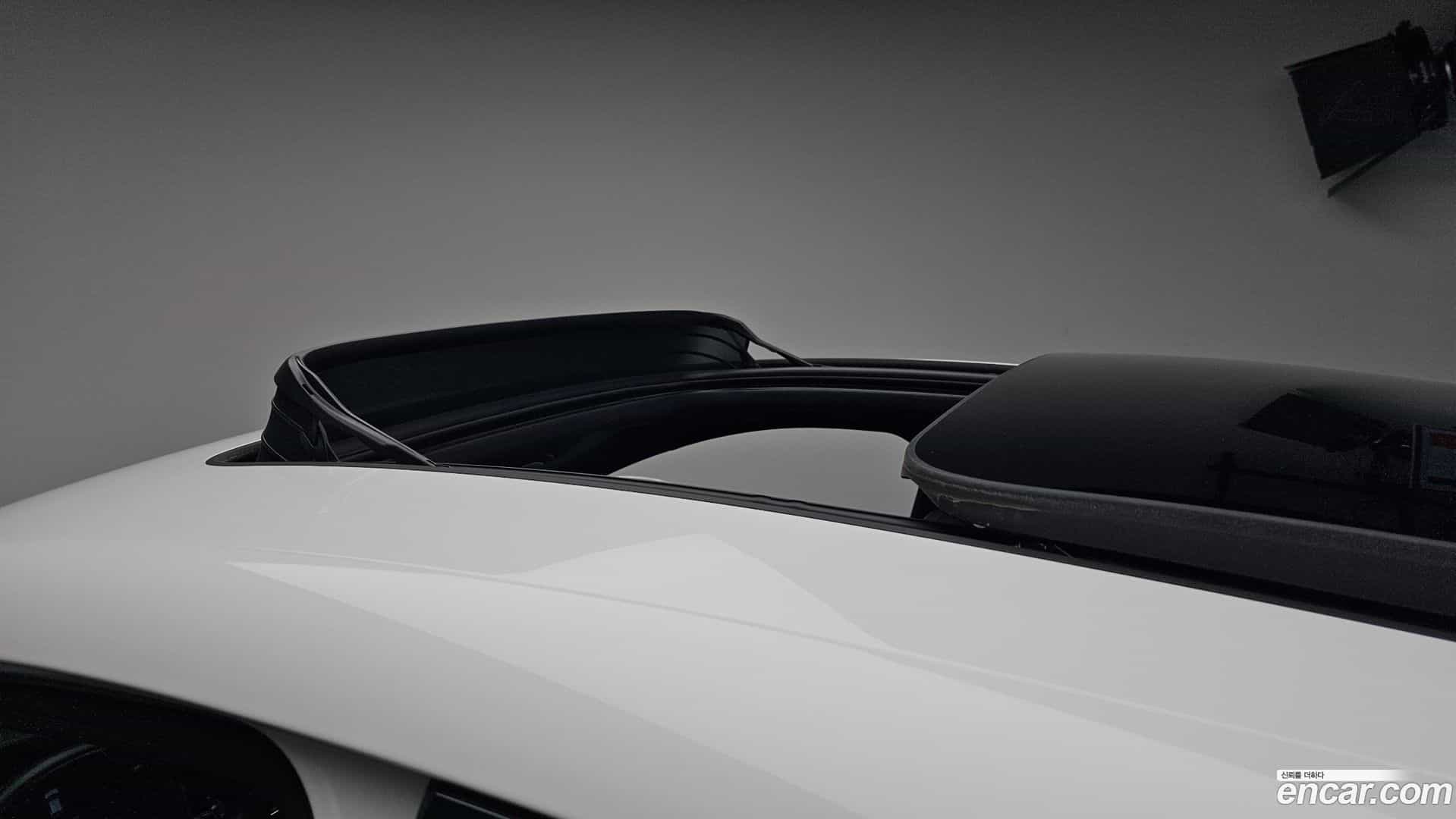 Macan Porsche 2019.11-OPTION-020