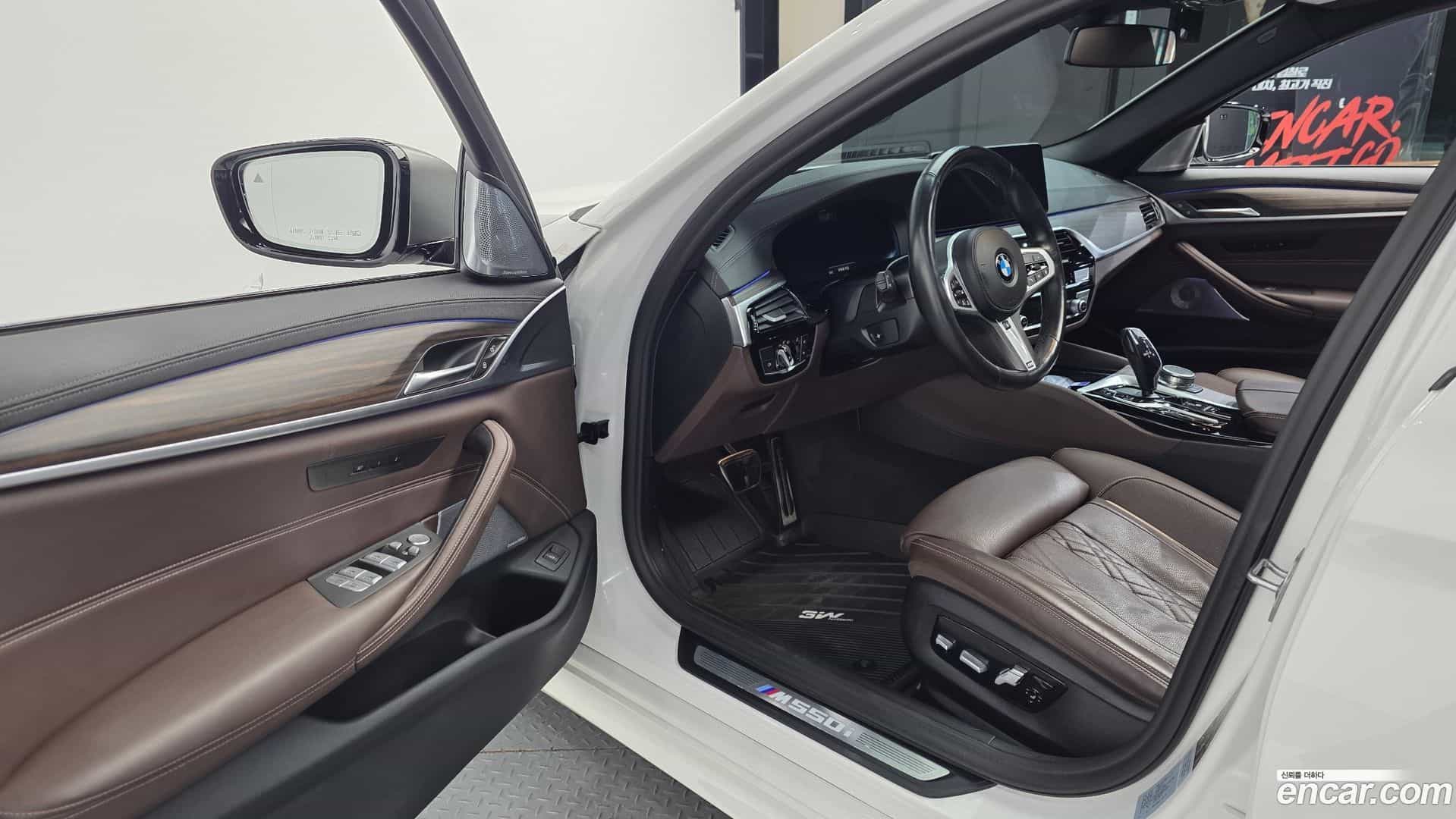 5-Series BMW 2021.1-INNER-010