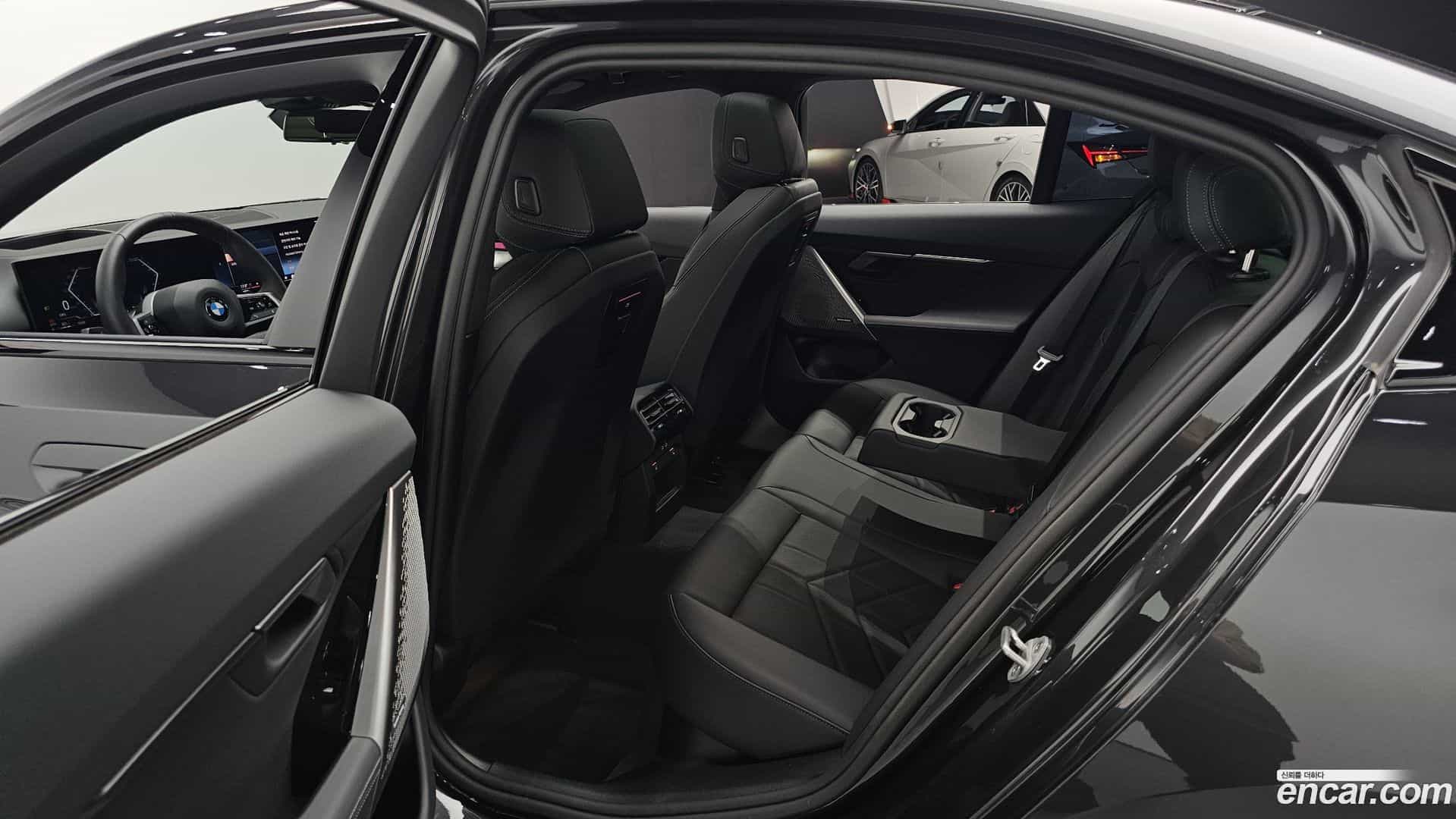 5-Series BMW 2025.8-OPTION-016